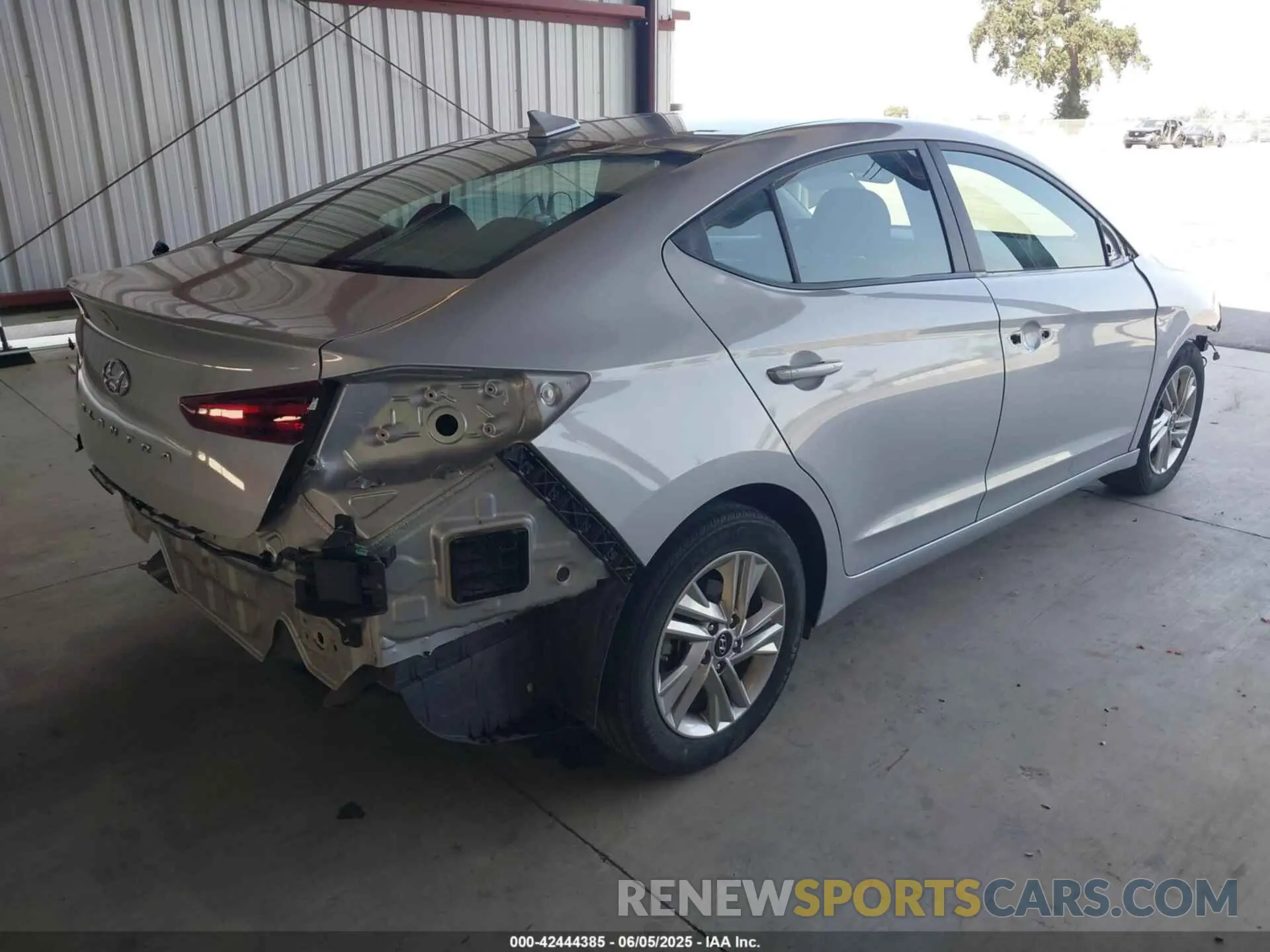 4 Photograph of a damaged car KMHD84LF1LU080709 HYUNDAI ELANTRA 2020