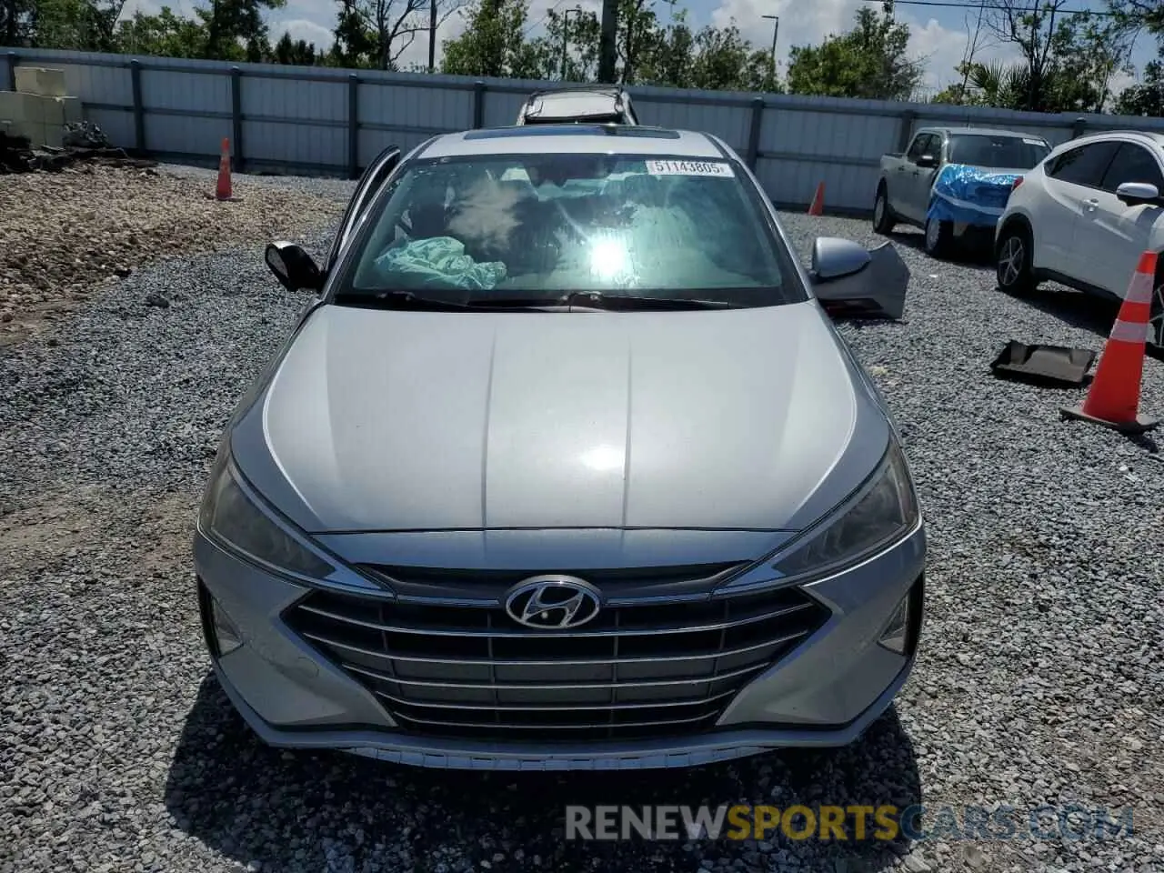 5 Photograph of a damaged car KMHD84LF1LU954881 HYUNDAI ELANTRA 2020