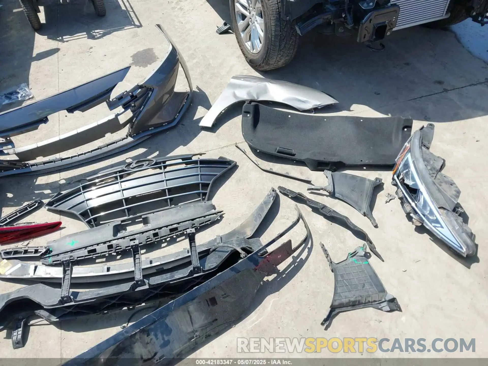 11 Photograph of a damaged car KMHD84LF2LU091797 HYUNDAI ELANTRA 2020