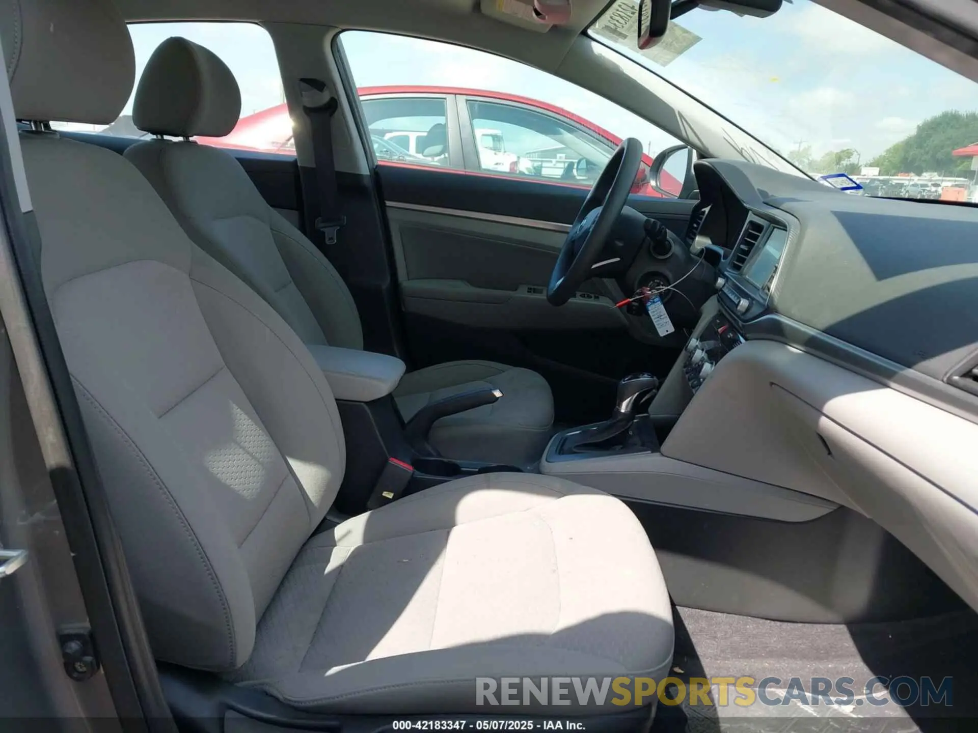 5 Photograph of a damaged car KMHD84LF2LU091797 HYUNDAI ELANTRA 2020