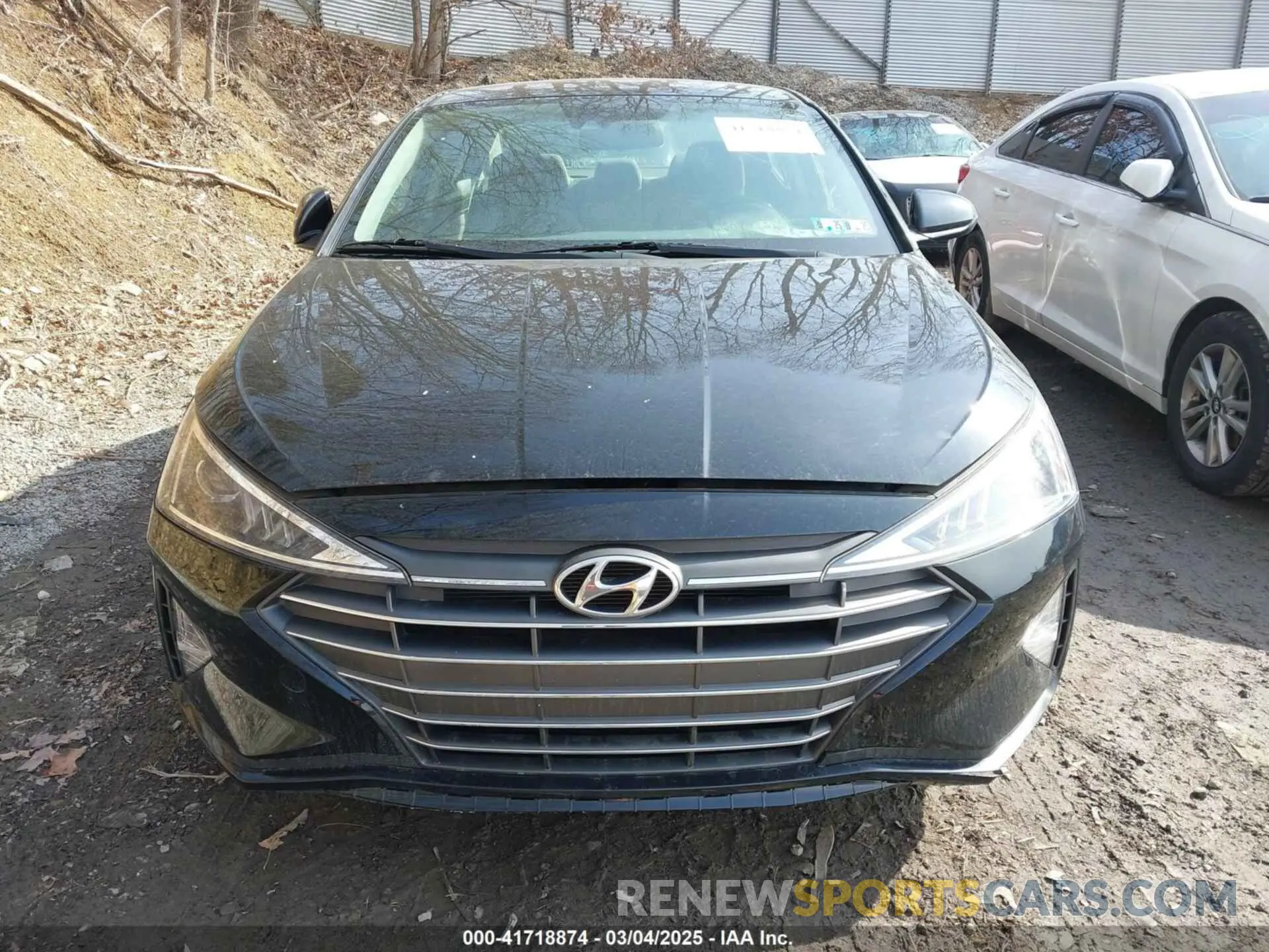 12 Photograph of a damaged car KMHD84LF3LU092442 HYUNDAI ELANTRA 2020