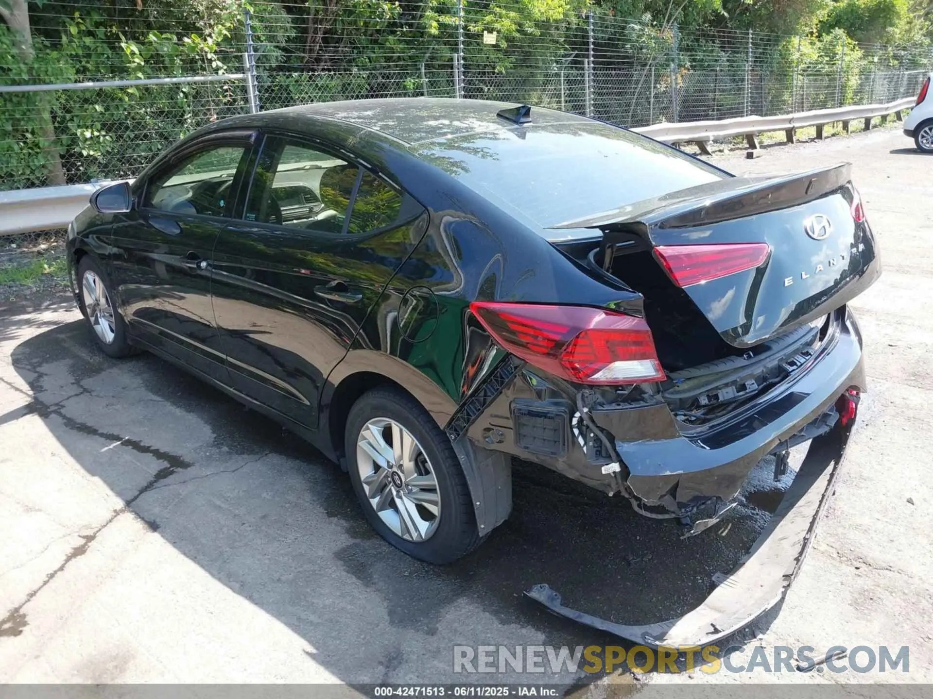 3 Photograph of a damaged car KMHD84LF3LU897177 HYUNDAI ELANTRA 2020