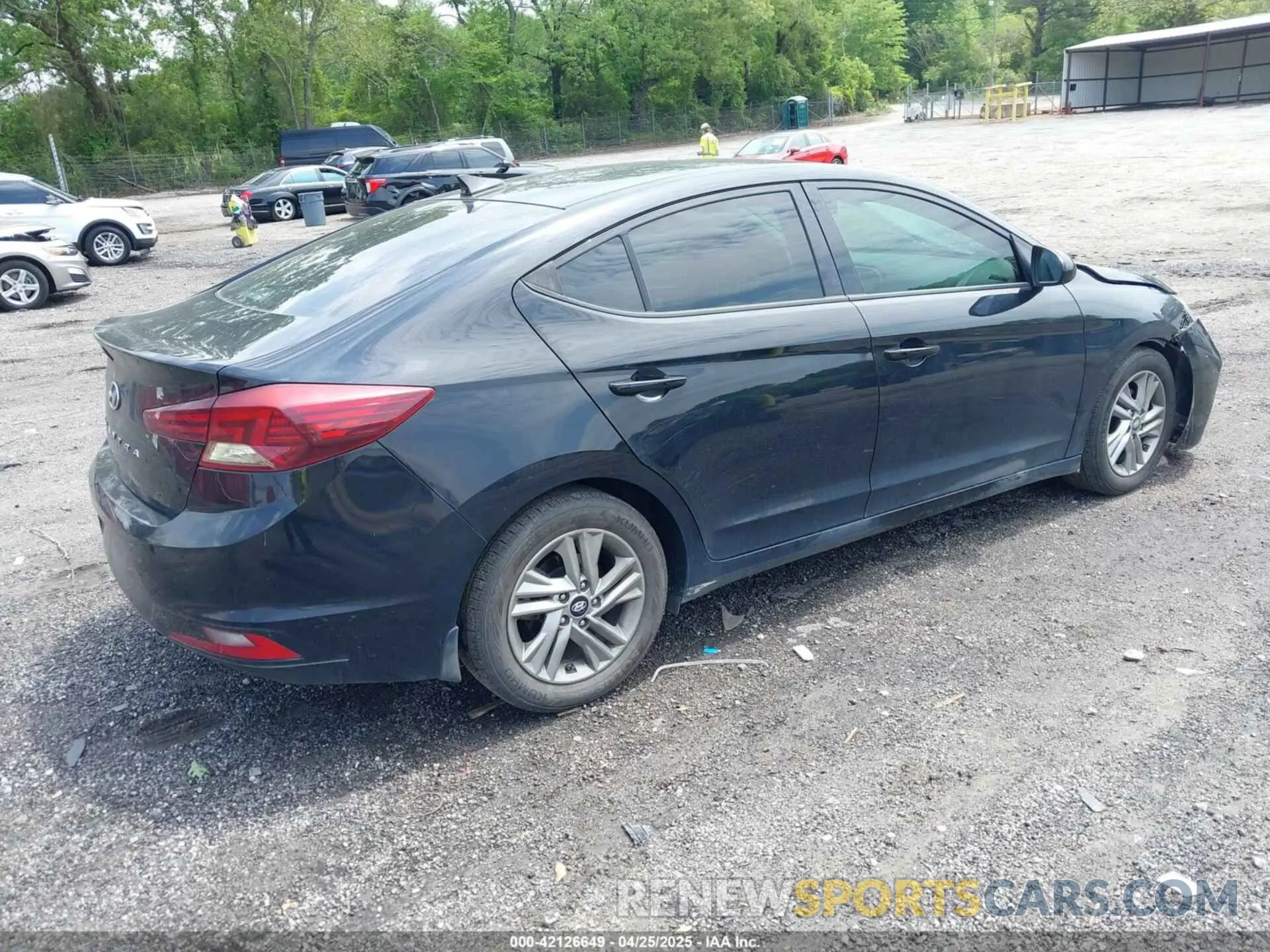 4 Photograph of a damaged car KMHD84LF3LU929965 HYUNDAI ELANTRA 2020