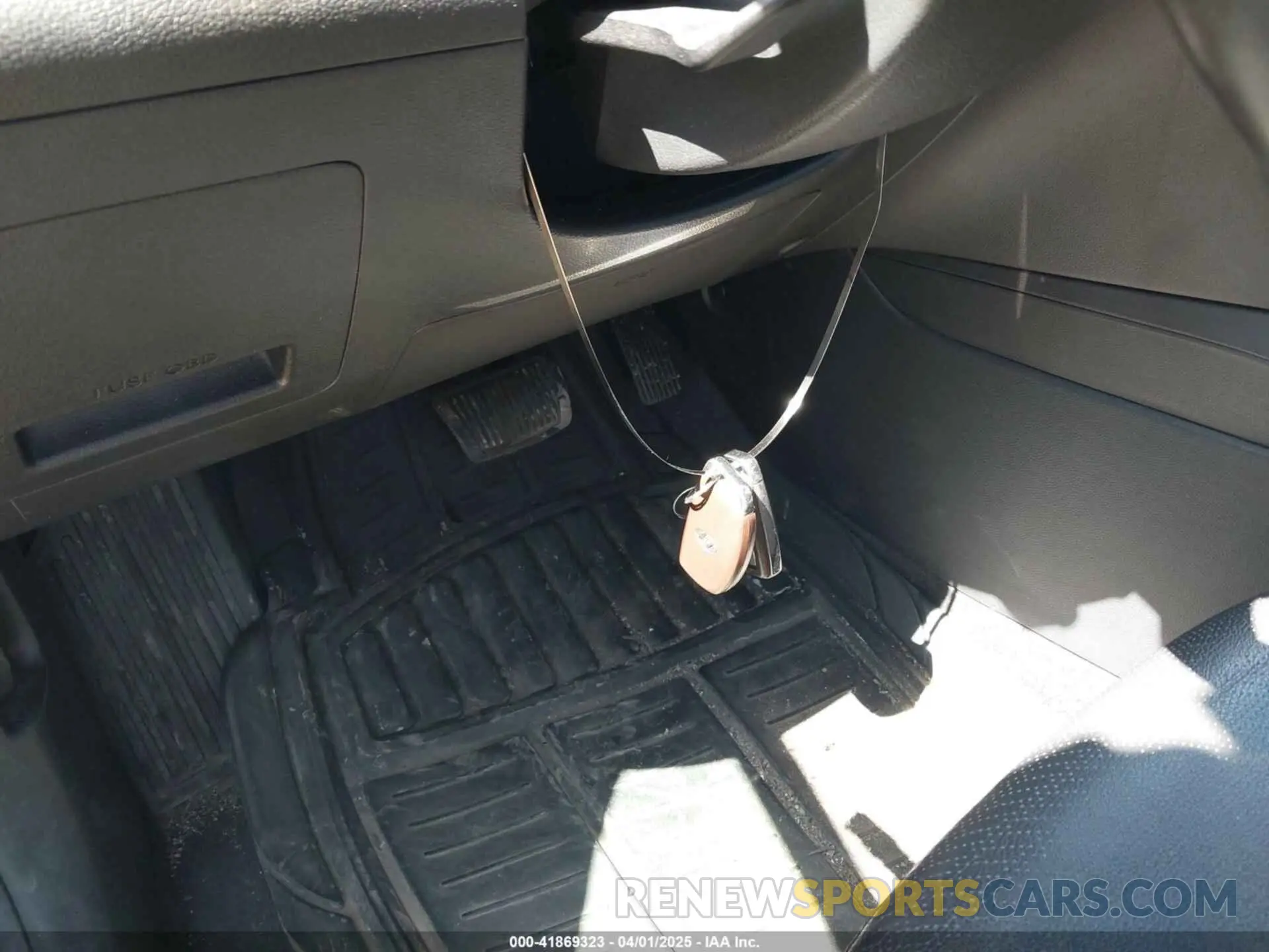 11 Photograph of a damaged car KMHD84LF3LU962335 HYUNDAI ELANTRA 2020