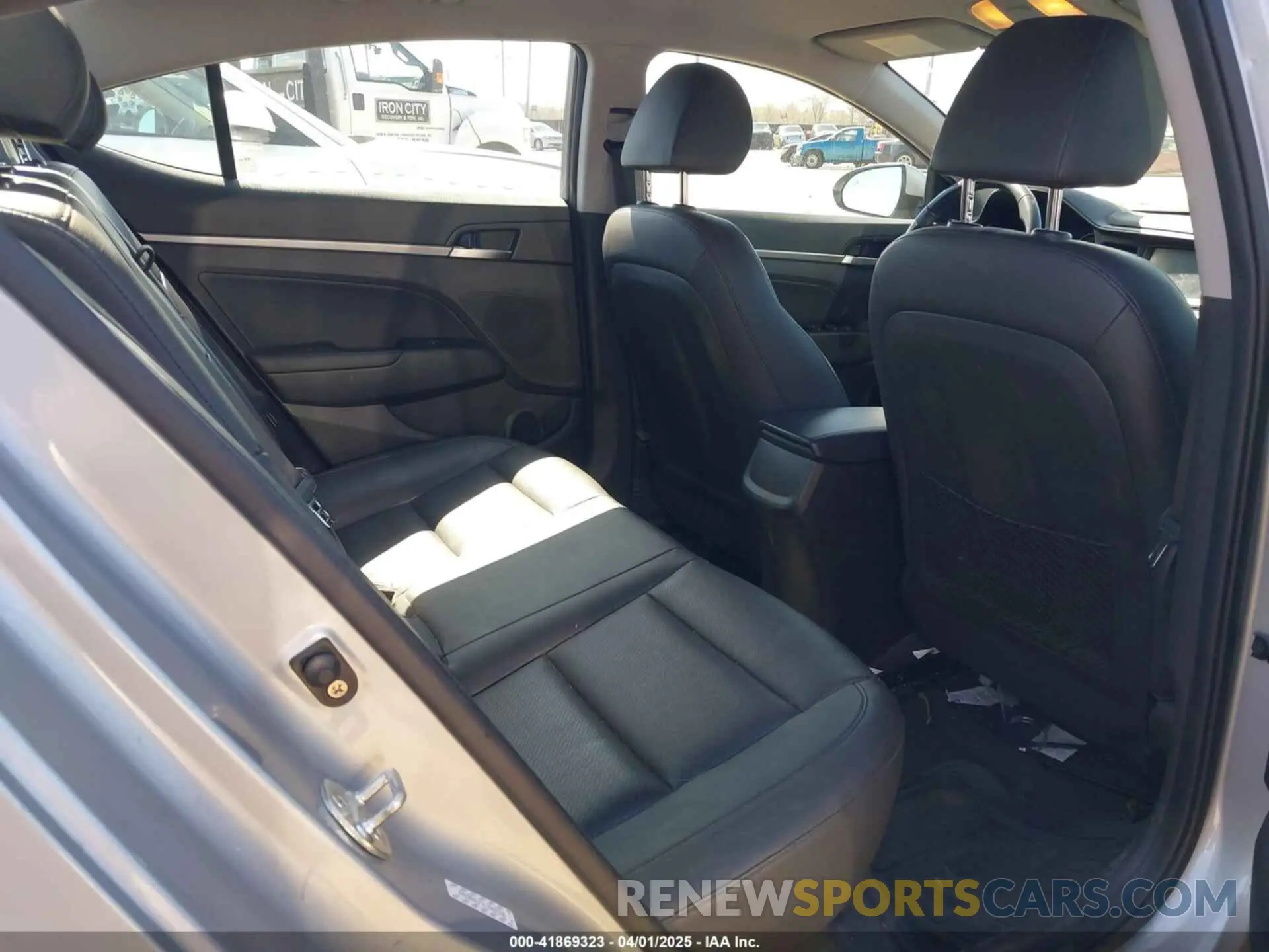 8 Photograph of a damaged car KMHD84LF3LU962335 HYUNDAI ELANTRA 2020