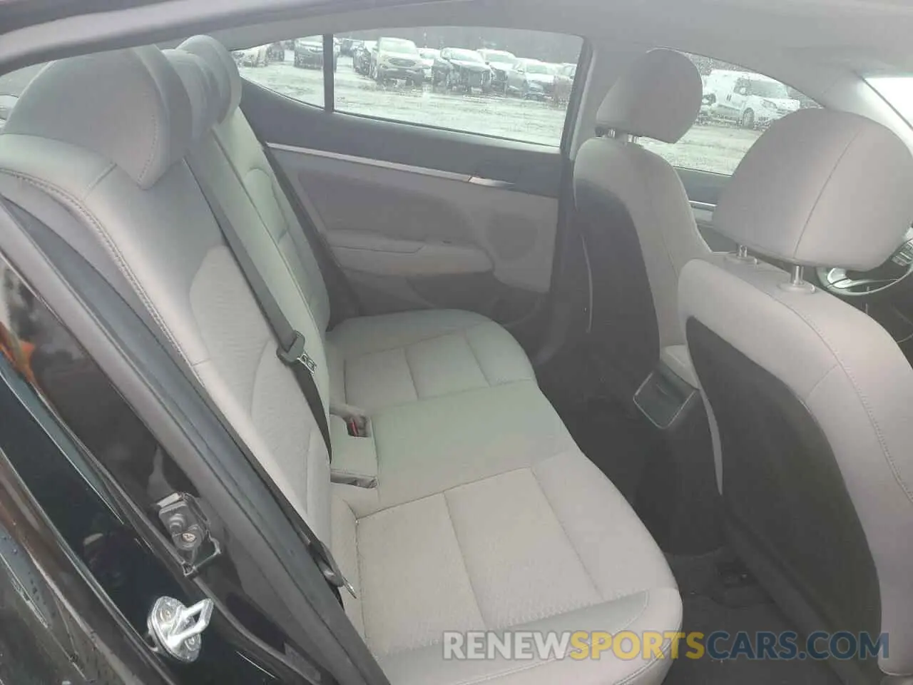 10 Photograph of a damaged car KMHD84LF4LU106056 HYUNDAI ELANTRA 2020