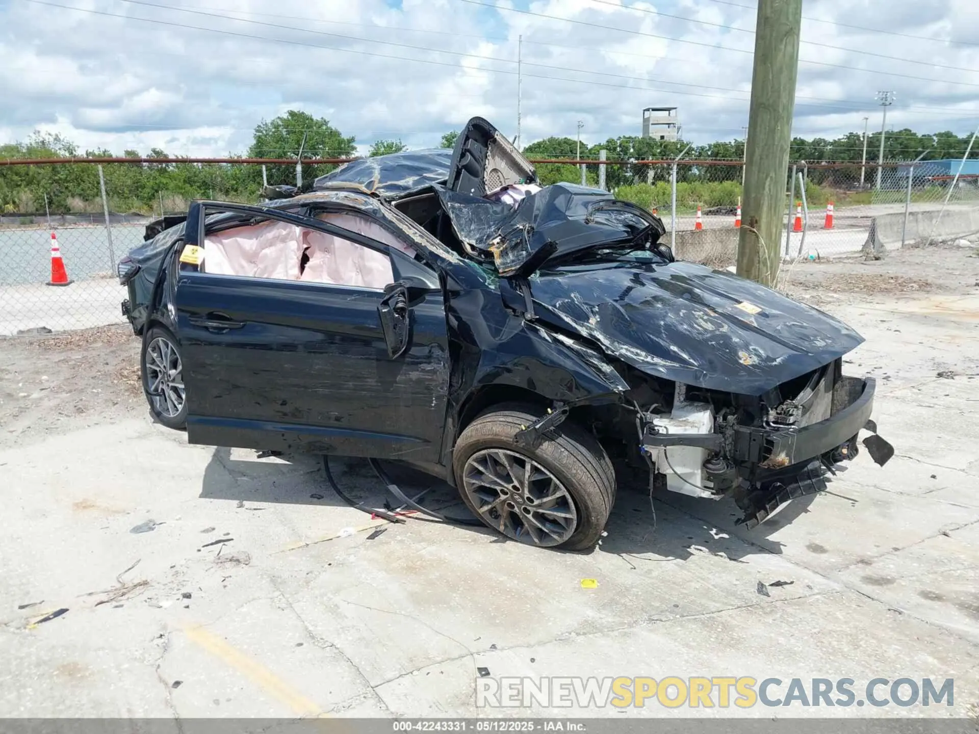 1 Photograph of a damaged car KMHD84LF4LU902869 HYUNDAI ELANTRA 2020