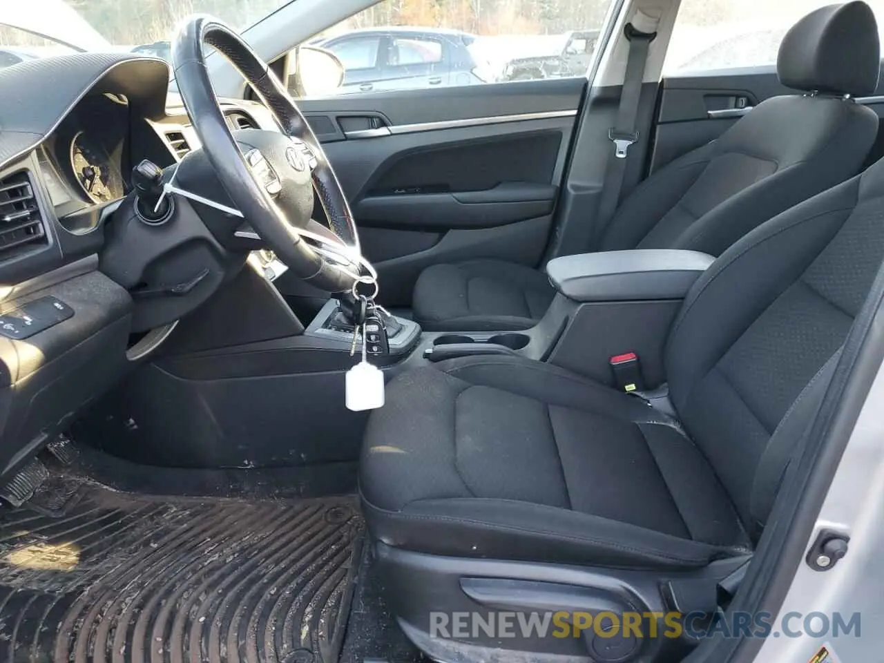 7 Photograph of a damaged car KMHD84LF4LU926654 HYUNDAI ELANTRA 2020