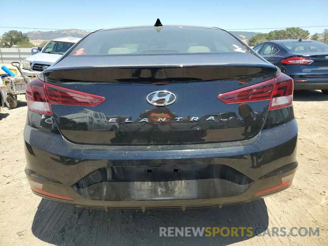 6 Photograph of a damaged car KMHD84LF4LU991147 HYUNDAI ELANTRA 2020