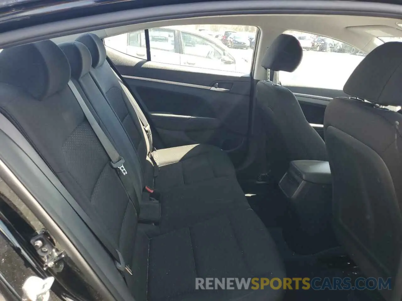 10 Photograph of a damaged car KMHD84LF5LU019606 HYUNDAI ELANTRA 2020