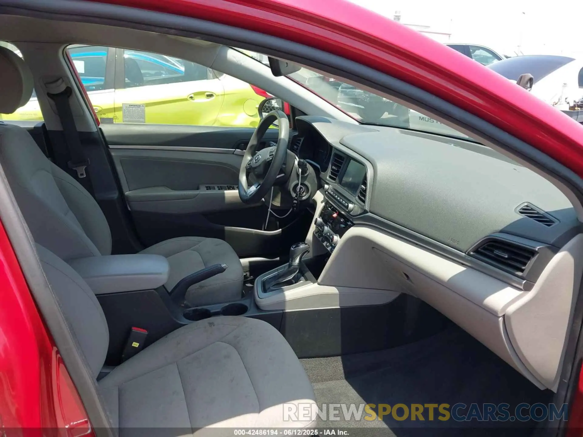 5 Photograph of a damaged car KMHD84LF5LU106079 HYUNDAI ELANTRA 2020