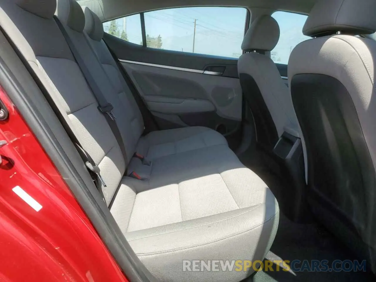 10 Photograph of a damaged car KMHD84LF5LU961235 HYUNDAI ELANTRA 2020