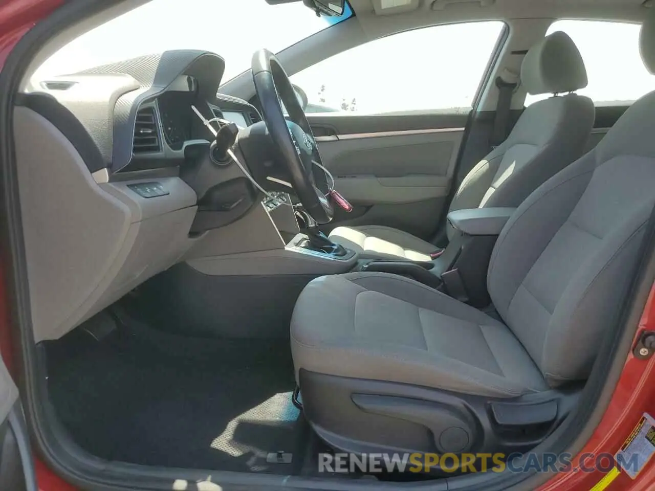 7 Photograph of a damaged car KMHD84LF5LU961235 HYUNDAI ELANTRA 2020