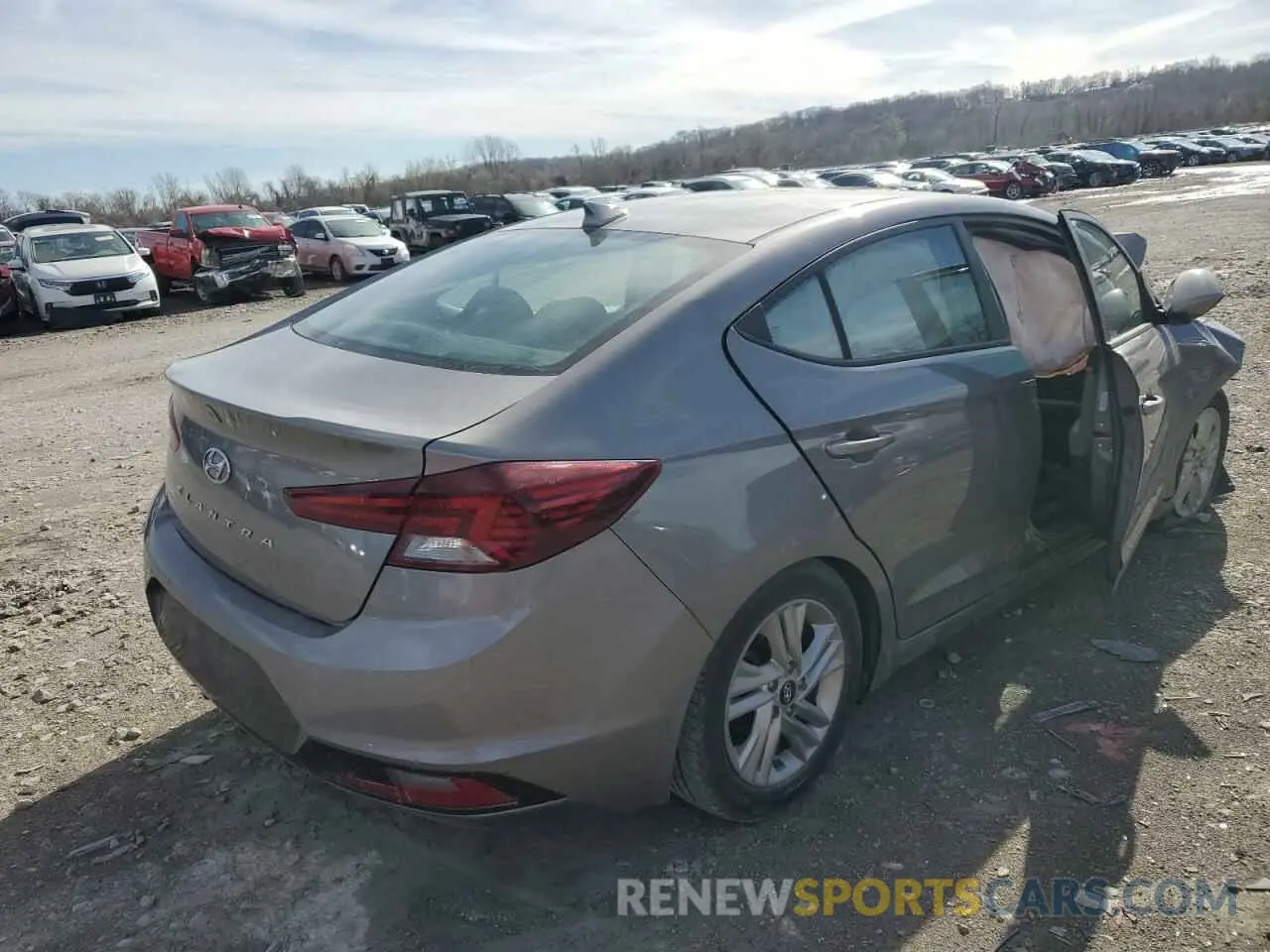 3 Photograph of a damaged car KMHD84LF5LU977595 HYUNDAI ELANTRA 2020