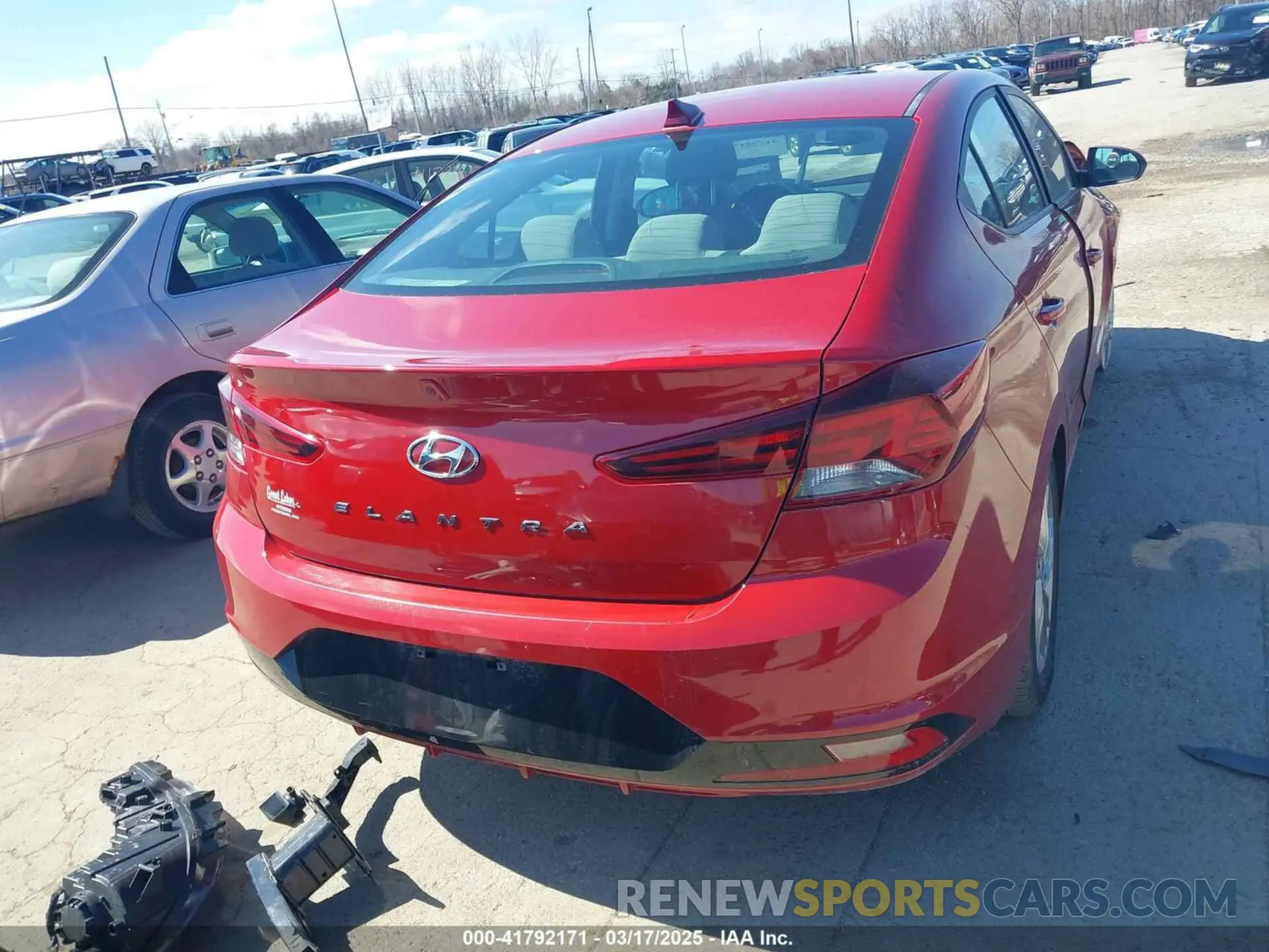17 Photograph of a damaged car KMHD84LF6LU029187 HYUNDAI ELANTRA 2020
