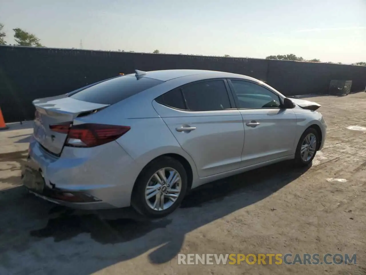 3 Photograph of a damaged car KMHD84LF6LU105636 HYUNDAI ELANTRA 2020