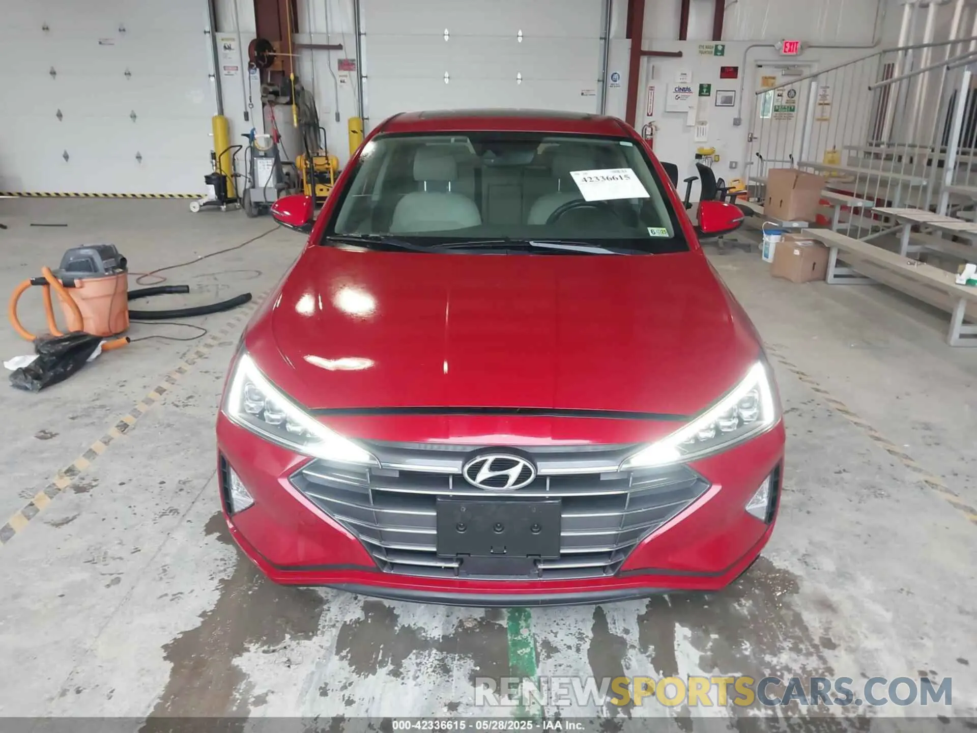 12 Photograph of a damaged car KMHD84LF6LU897402 HYUNDAI ELANTRA 2020