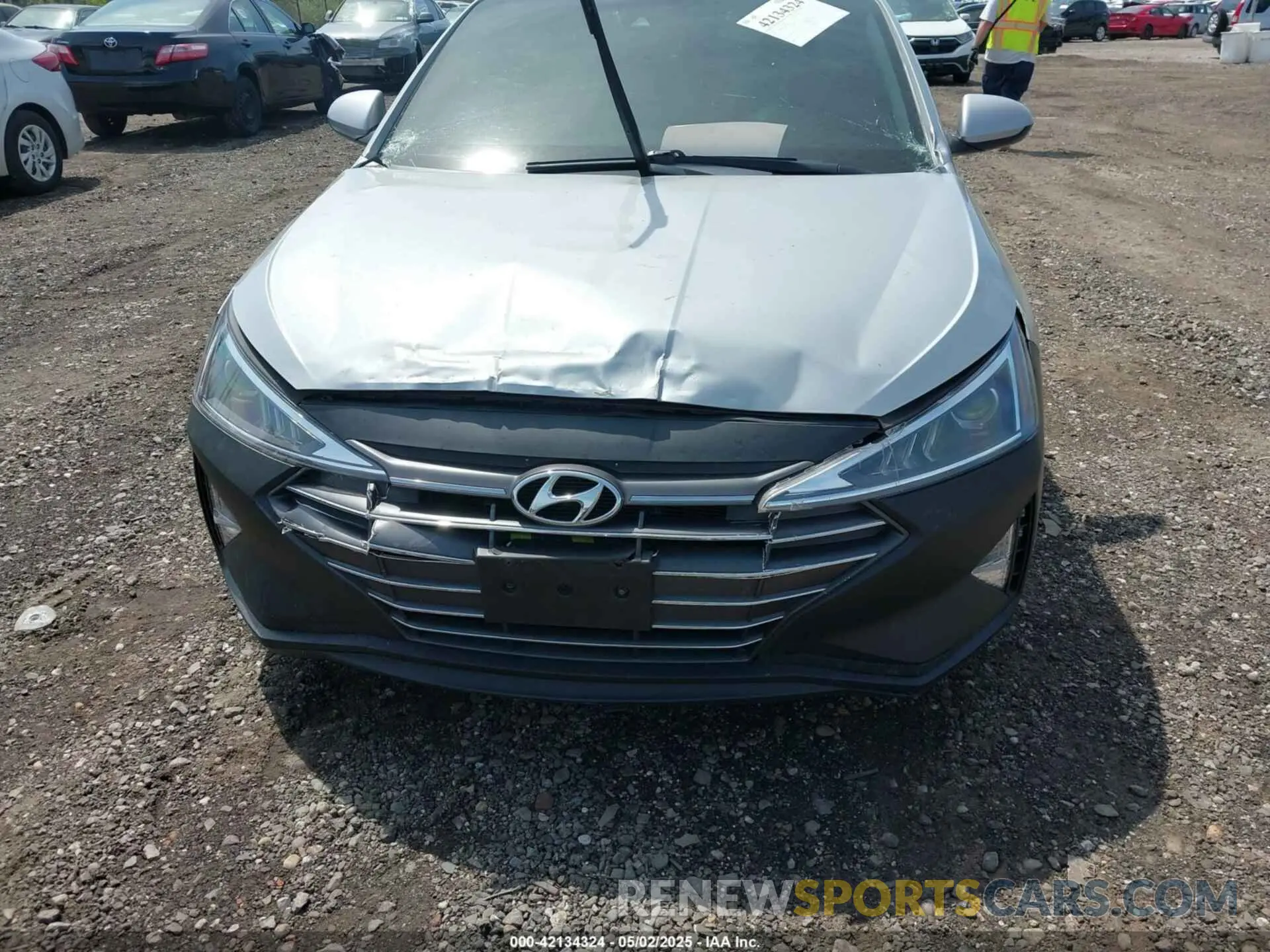 12 Photograph of a damaged car KMHD84LF6LU960921 HYUNDAI ELANTRA 2020