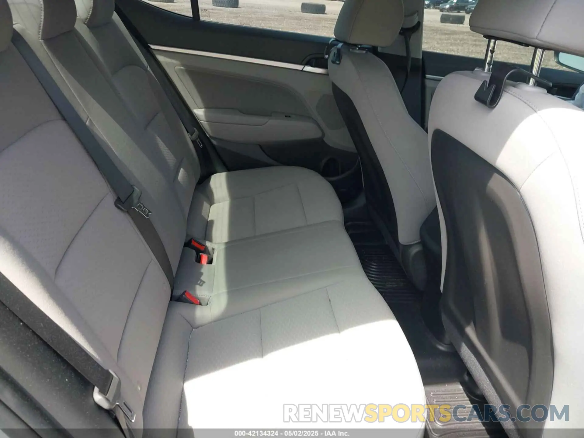 8 Photograph of a damaged car KMHD84LF6LU960921 HYUNDAI ELANTRA 2020