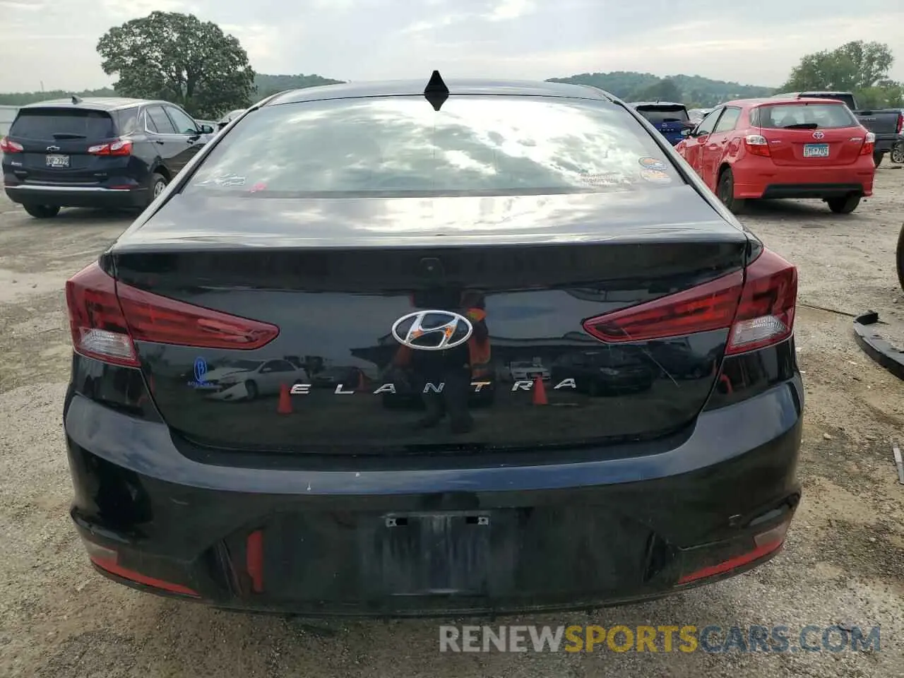 6 Photograph of a damaged car KMHD84LF6LU986502 HYUNDAI ELANTRA 2020