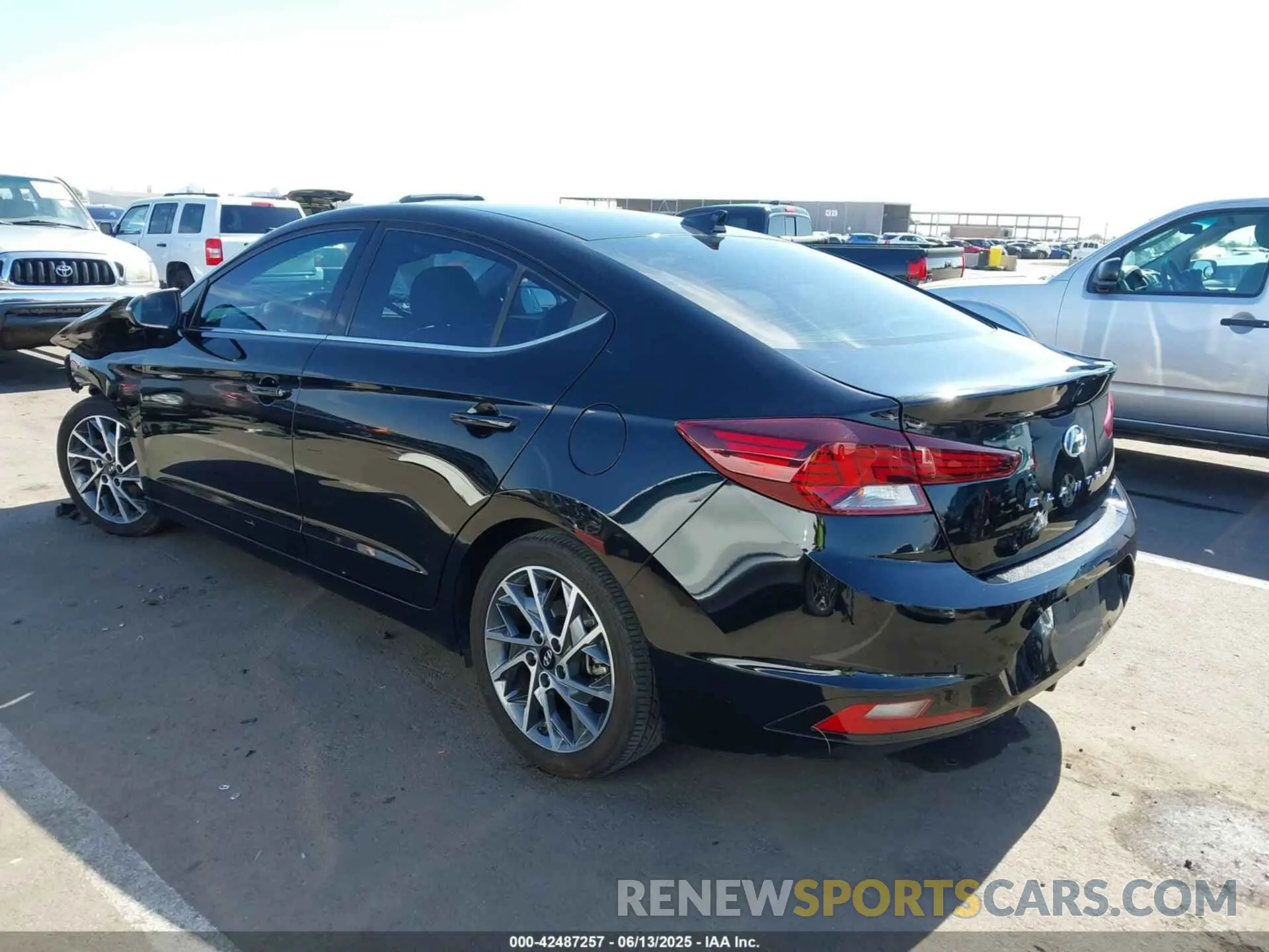 3 Photograph of a damaged car KMHD84LF6LU991215 HYUNDAI ELANTRA 2020