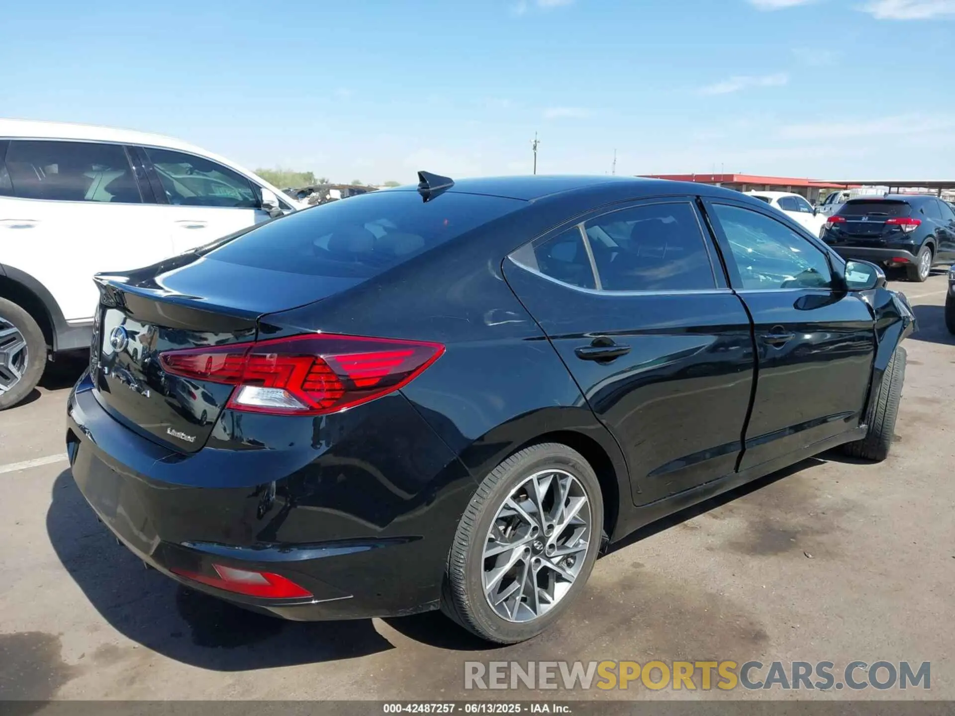 4 Photograph of a damaged car KMHD84LF6LU991215 HYUNDAI ELANTRA 2020