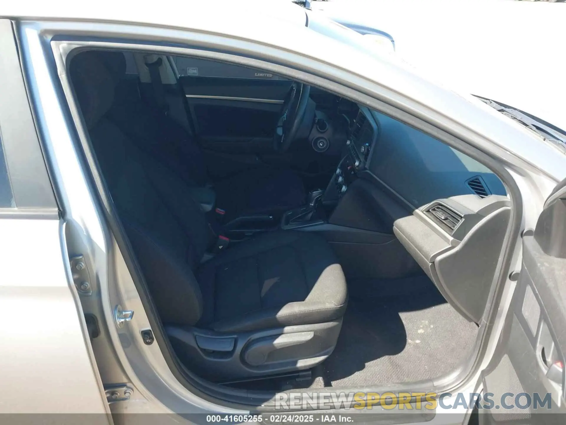 5 Photograph of a damaged car KMHD84LF7LU021230 HYUNDAI ELANTRA 2020