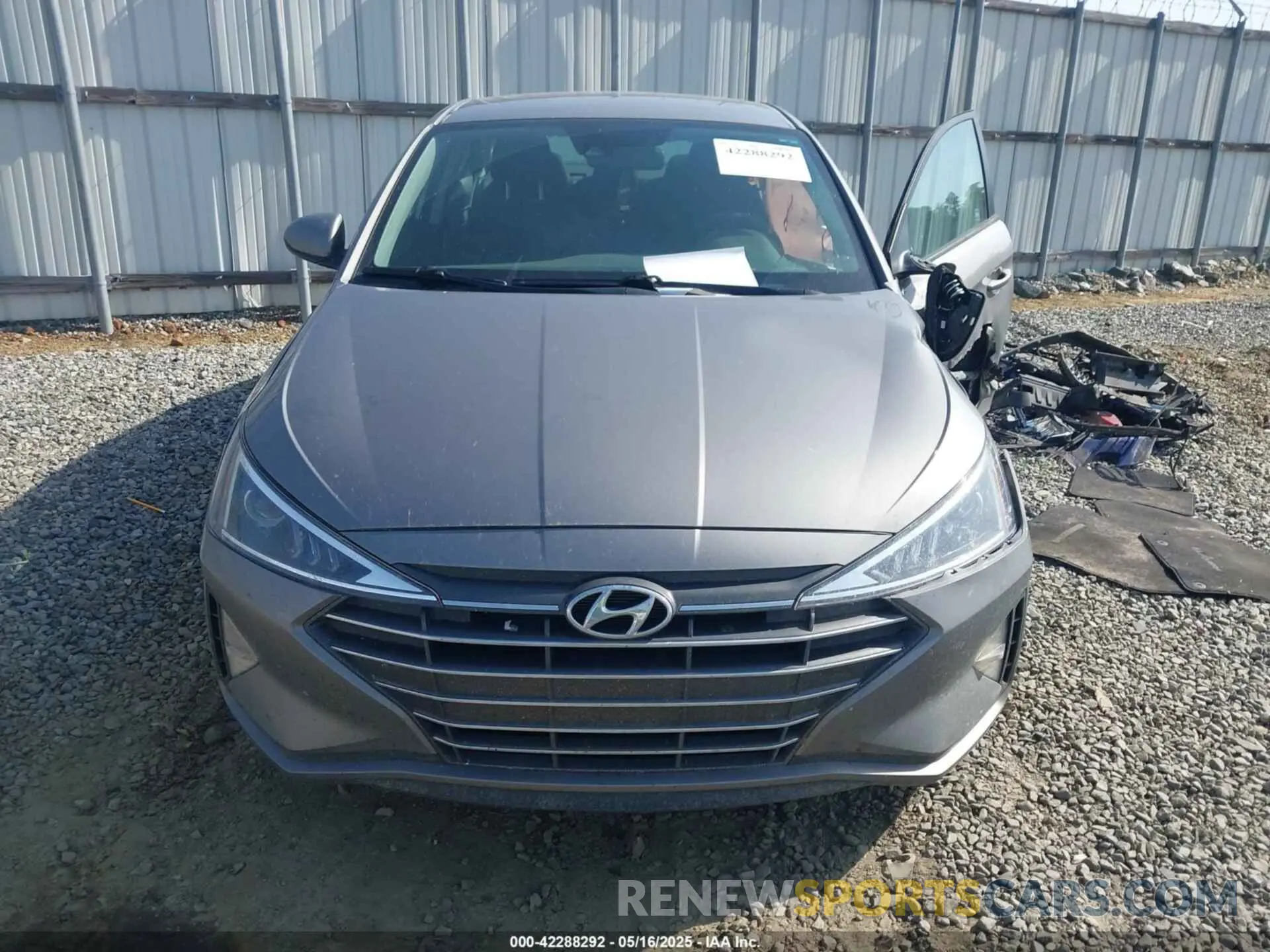 12 Photograph of a damaged car KMHD84LF7LU105161 HYUNDAI ELANTRA 2020