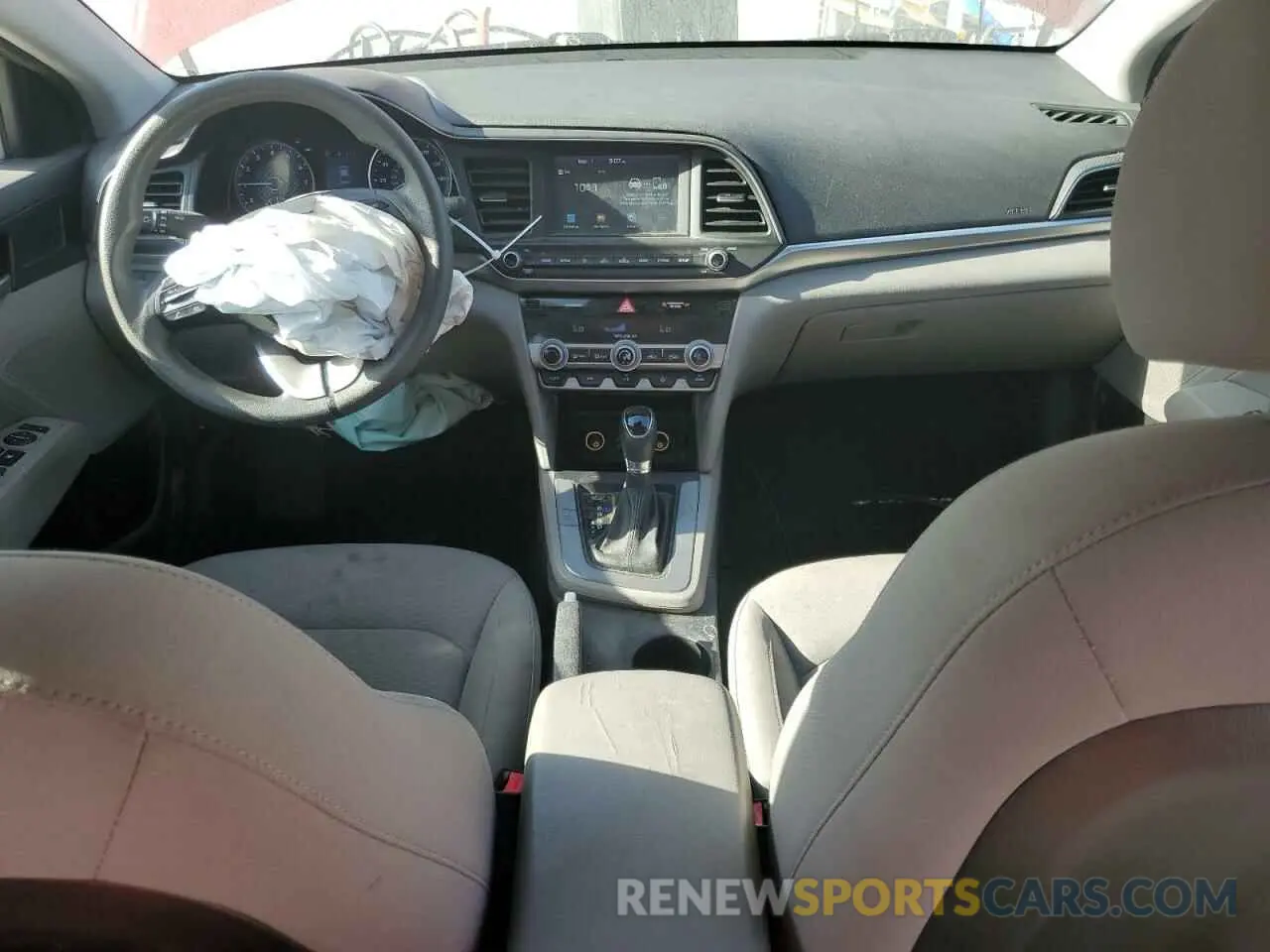 8 Photograph of a damaged car KMHD84LF7LU915034 HYUNDAI ELANTRA 2020