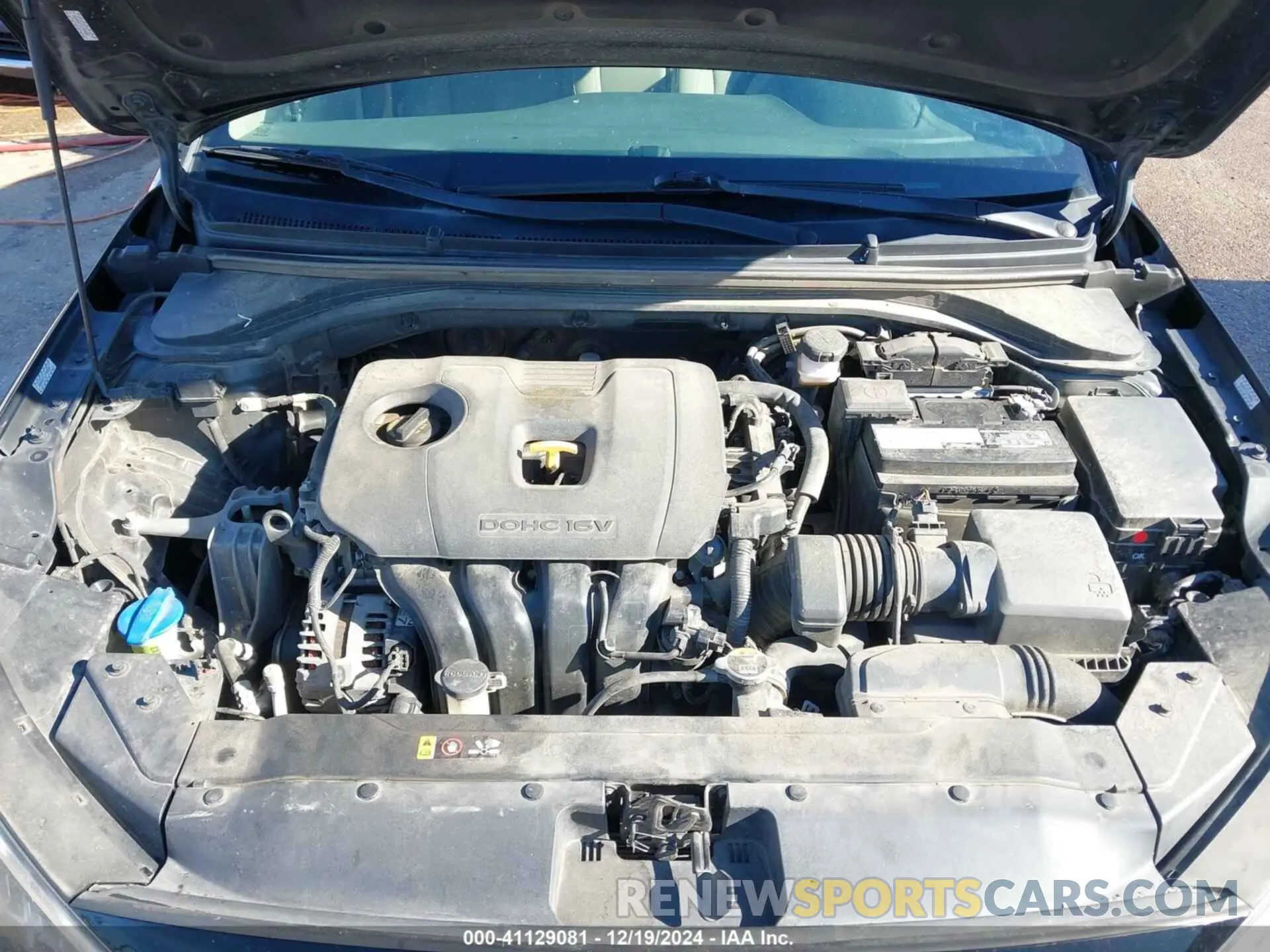 10 Photograph of a damaged car KMHD84LF7LU938409 HYUNDAI ELANTRA 2020