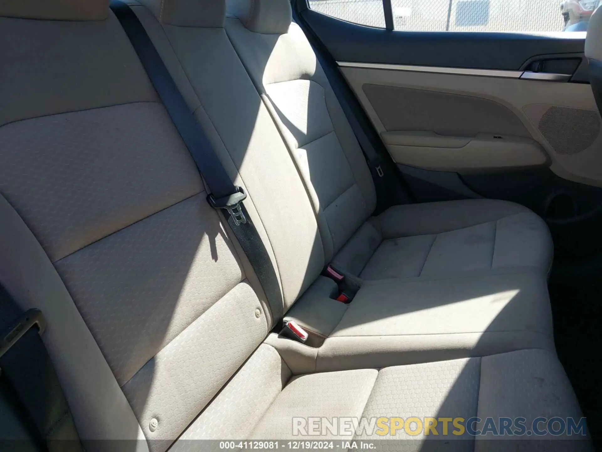 8 Photograph of a damaged car KMHD84LF7LU938409 HYUNDAI ELANTRA 2020