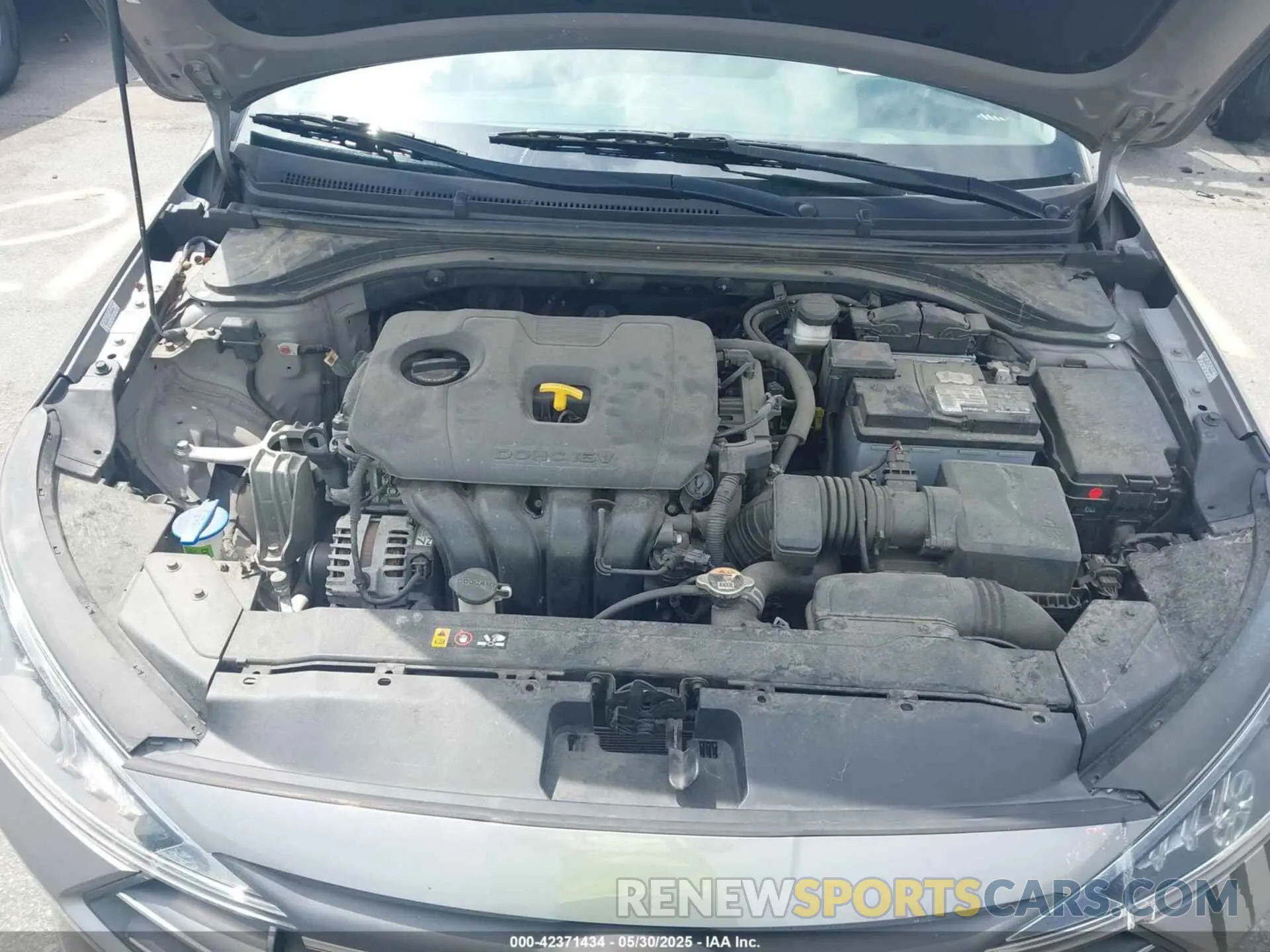 10 Photograph of a damaged car KMHD84LF7LU967585 HYUNDAI ELANTRA 2020
