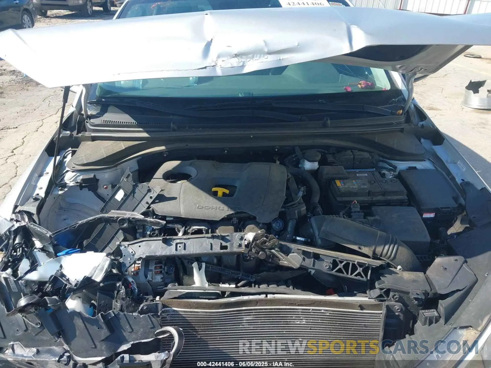 10 Photograph of a damaged car KMHD84LF8LU026310 HYUNDAI ELANTRA 2020