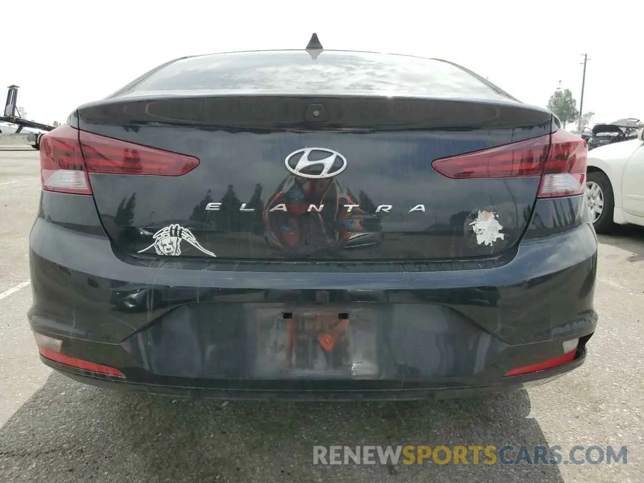 6 Photograph of a damaged car KMHD84LF8LU076916 HYUNDAI ELANTRA 2020
