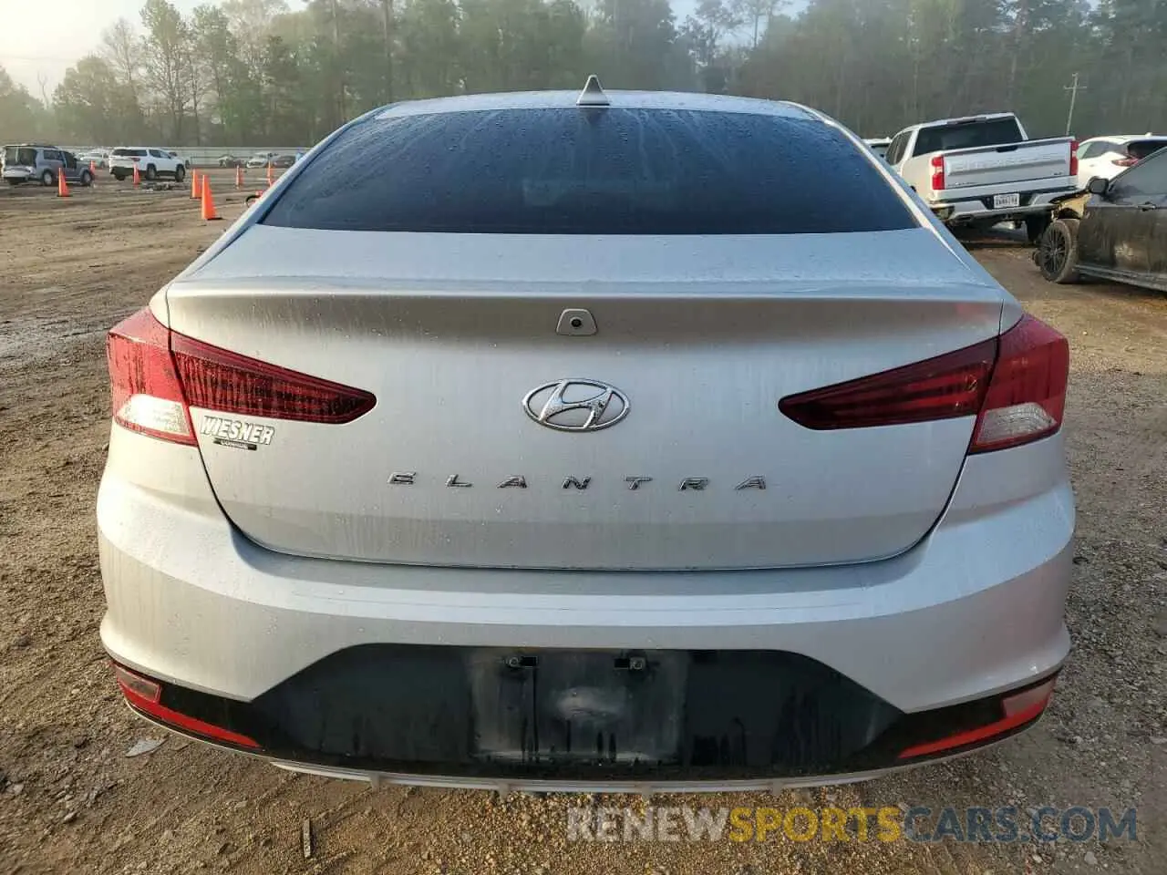 6 Photograph of a damaged car KMHD84LF8LU092890 HYUNDAI ELANTRA 2020
