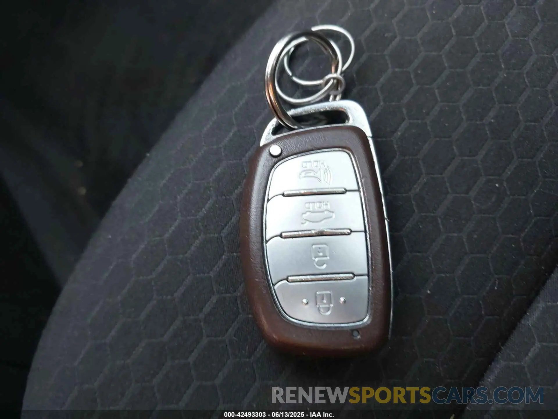 11 Photograph of a damaged car KMHD84LF8LU940623 HYUNDAI ELANTRA 2020