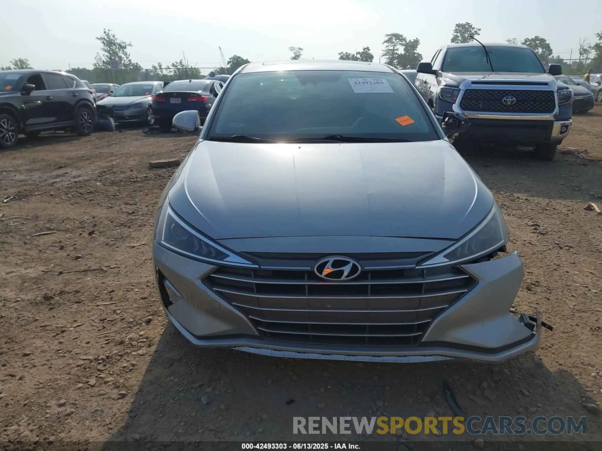 13 Photograph of a damaged car KMHD84LF8LU940623 HYUNDAI ELANTRA 2020