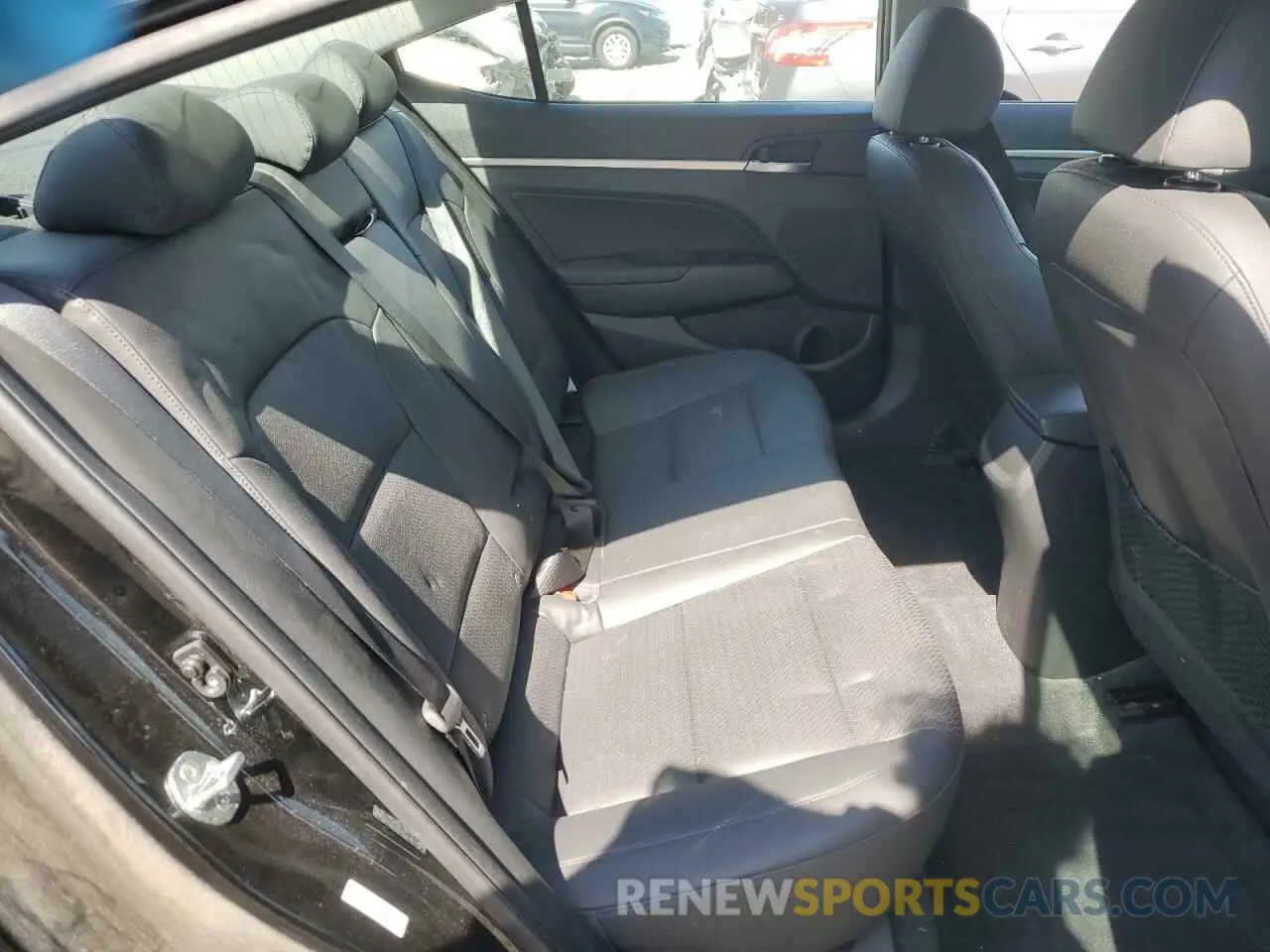10 Photograph of a damaged car KMHD84LF8LU987070 HYUNDAI ELANTRA 2020