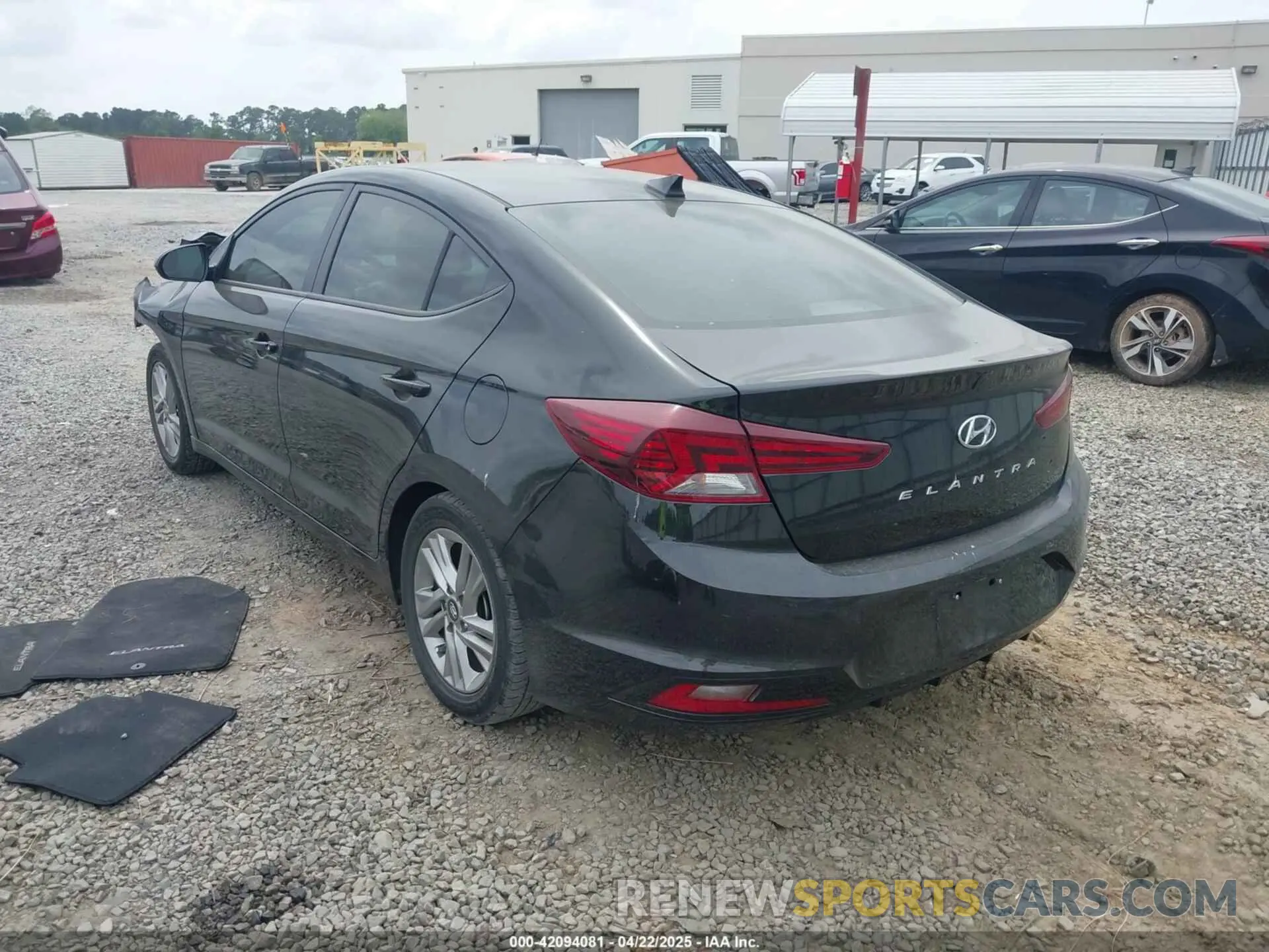 3 Photograph of a damaged car KMHD84LF9LU041317 HYUNDAI ELANTRA 2020