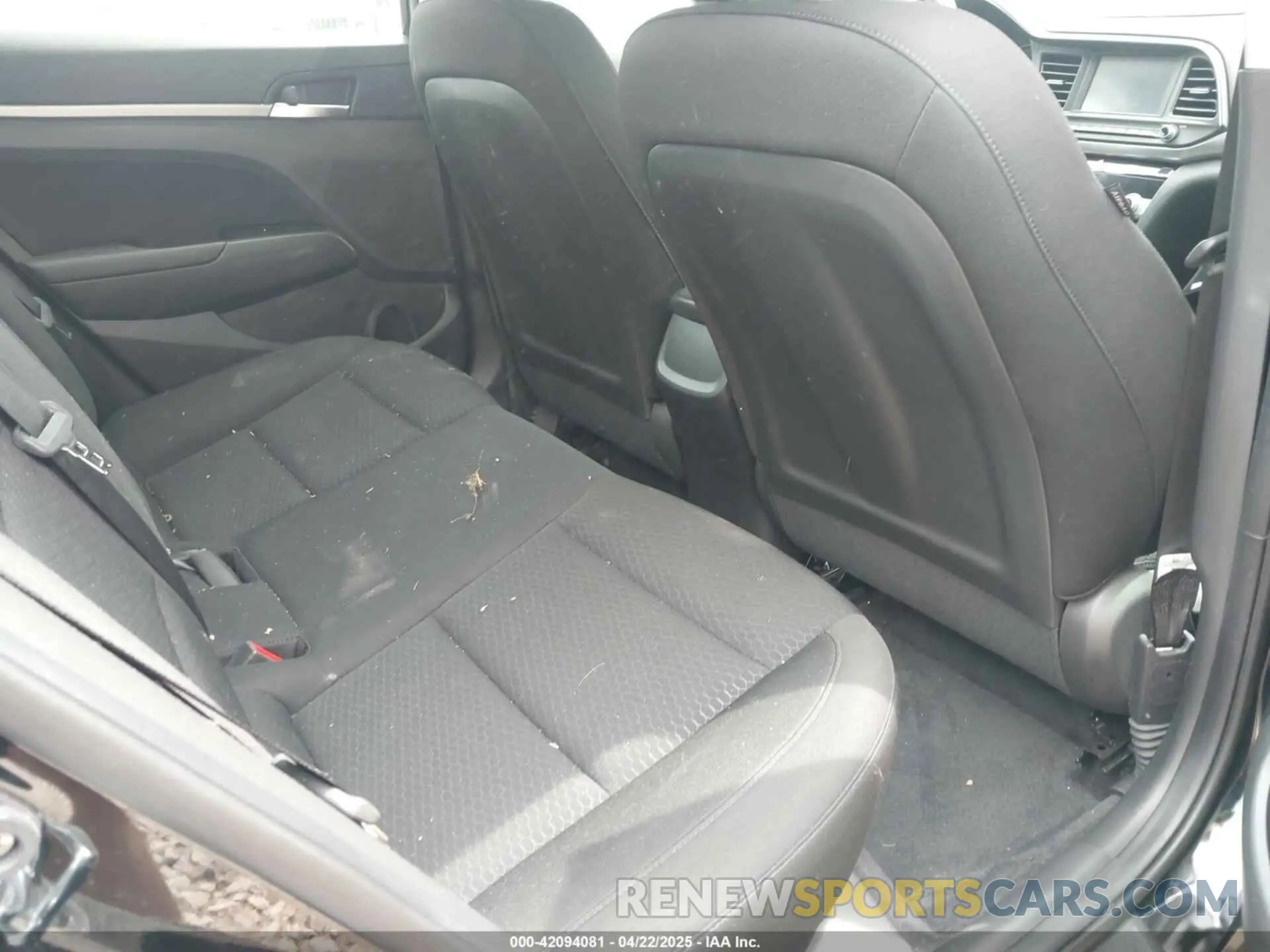 8 Photograph of a damaged car KMHD84LF9LU041317 HYUNDAI ELANTRA 2020