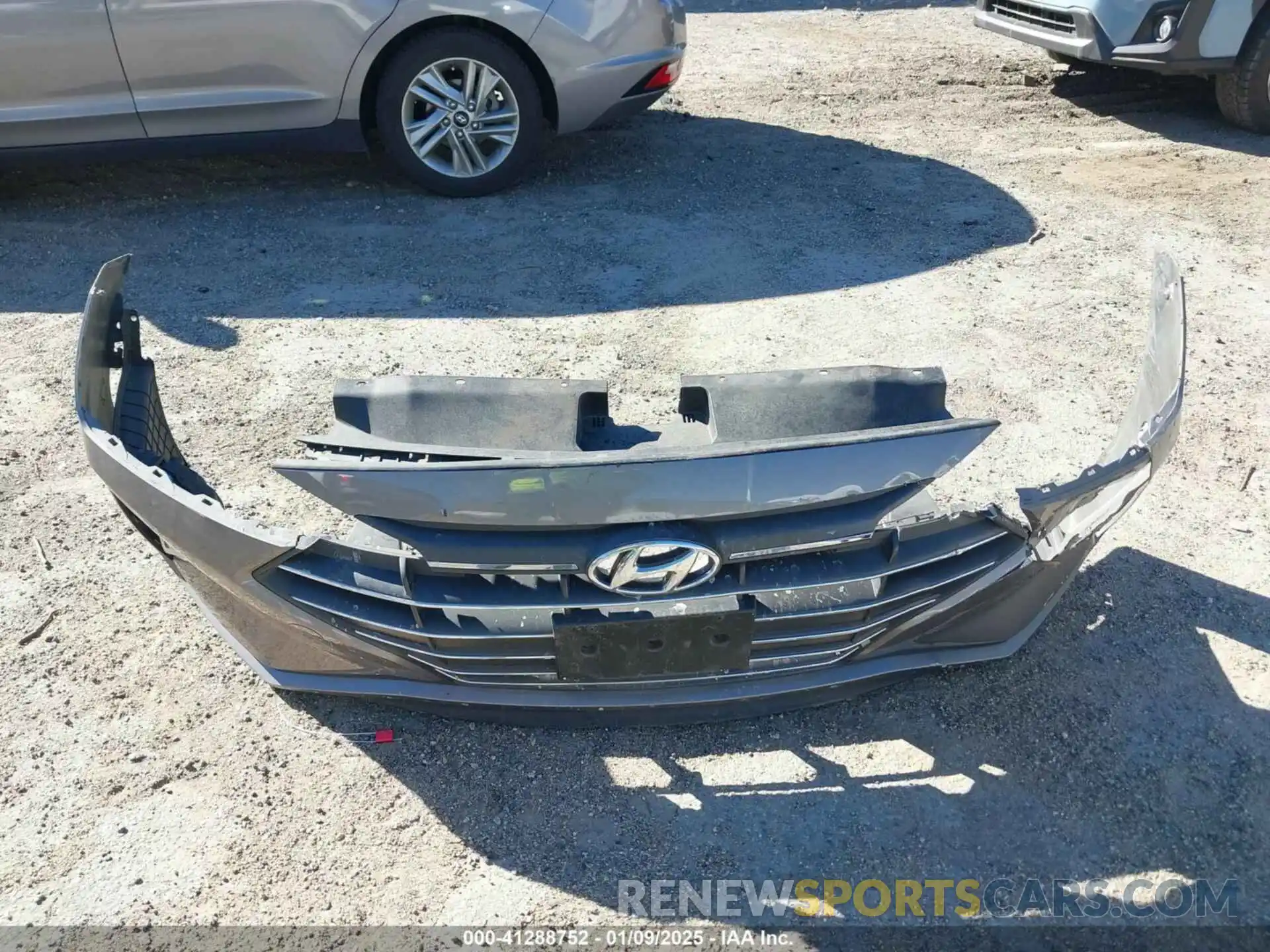 12 Photograph of a damaged car KMHD84LF9LU988437 HYUNDAI ELANTRA 2020