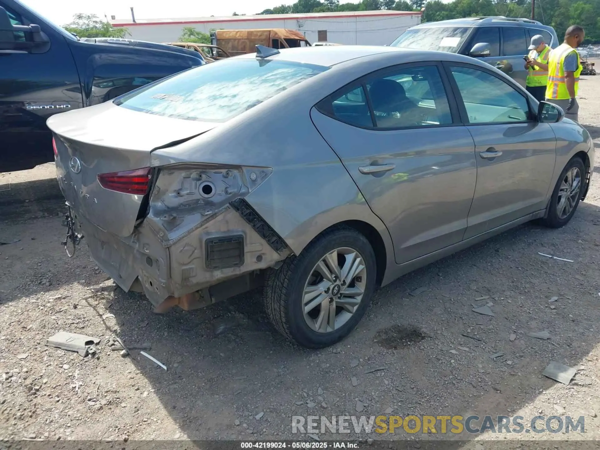 4 Photograph of a damaged car KMHD84LFXLU002266 HYUNDAI ELANTRA 2020