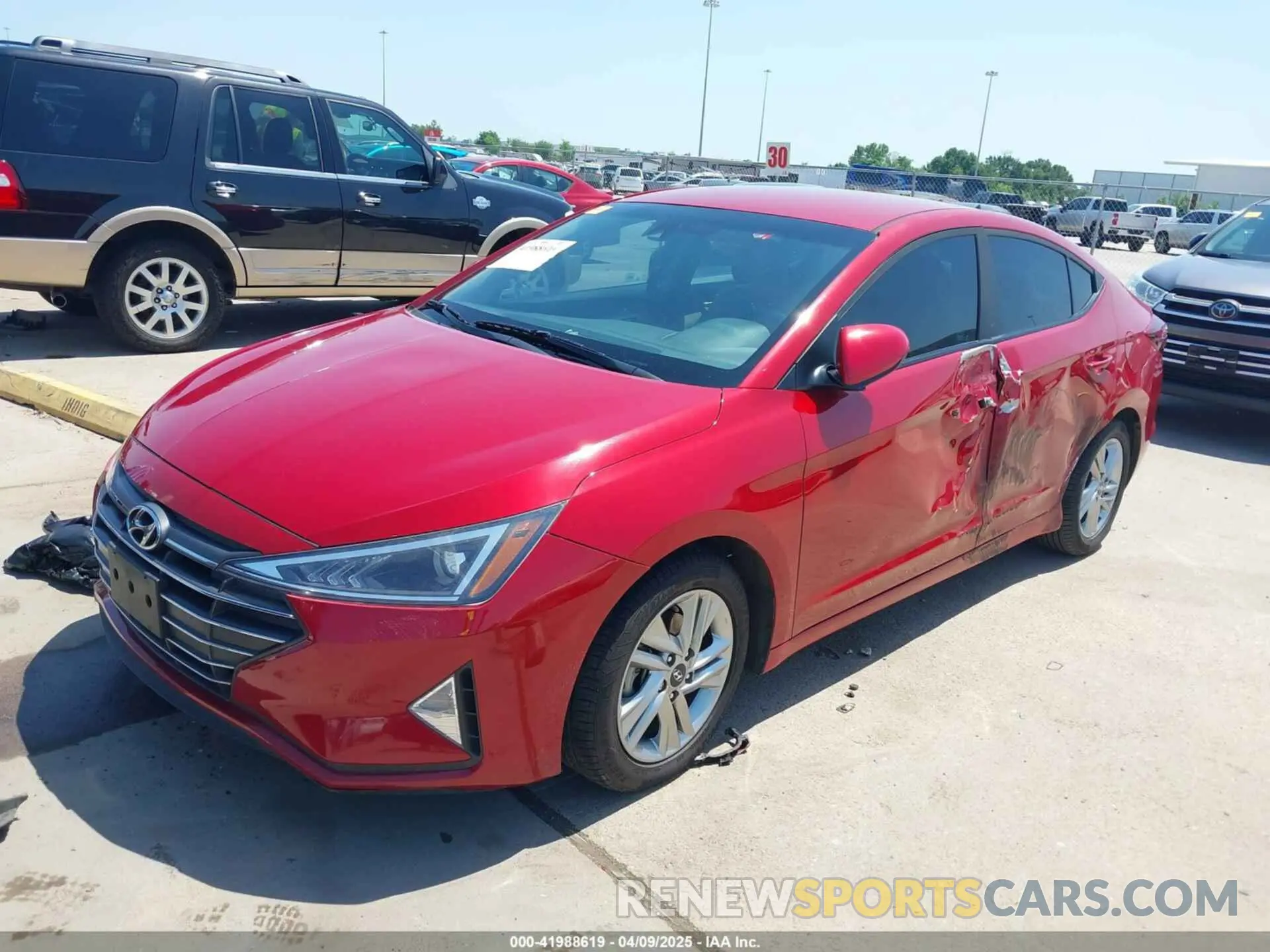 2 Photograph of a damaged car KMHD84LFXLU898021 HYUNDAI ELANTRA 2020