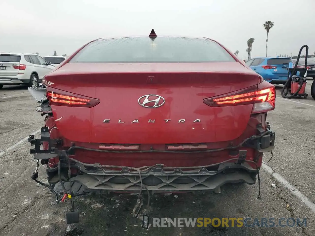 6 Photograph of a damaged car KMHD84LFXLU906795 HYUNDAI ELANTRA 2020
