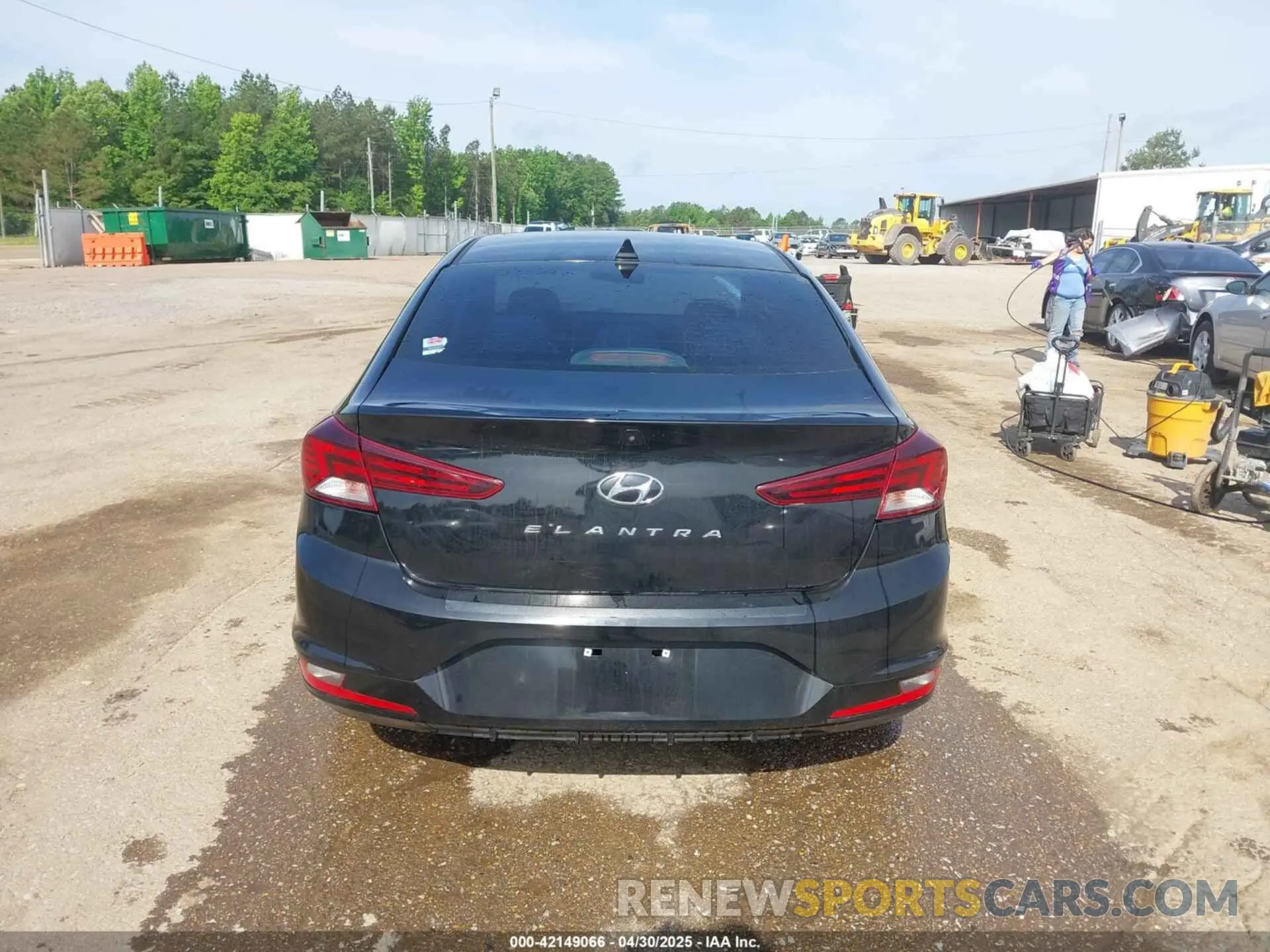 17 Photograph of a damaged car KMHD84LFXLU994456 HYUNDAI ELANTRA 2020