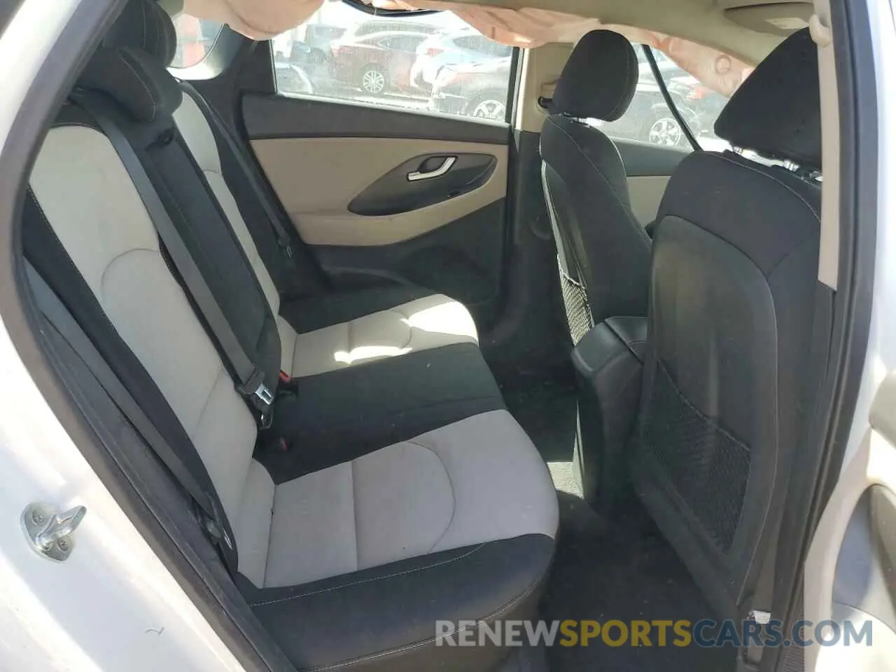 11 Photograph of a damaged car KMHH35LE0LU133820 HYUNDAI ELANTRA 2020