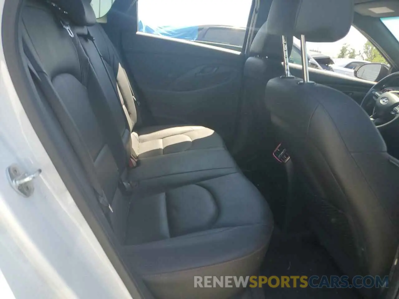 10 Photograph of a damaged car KMHH55LC7LU139266 HYUNDAI ELANTRA 2020
