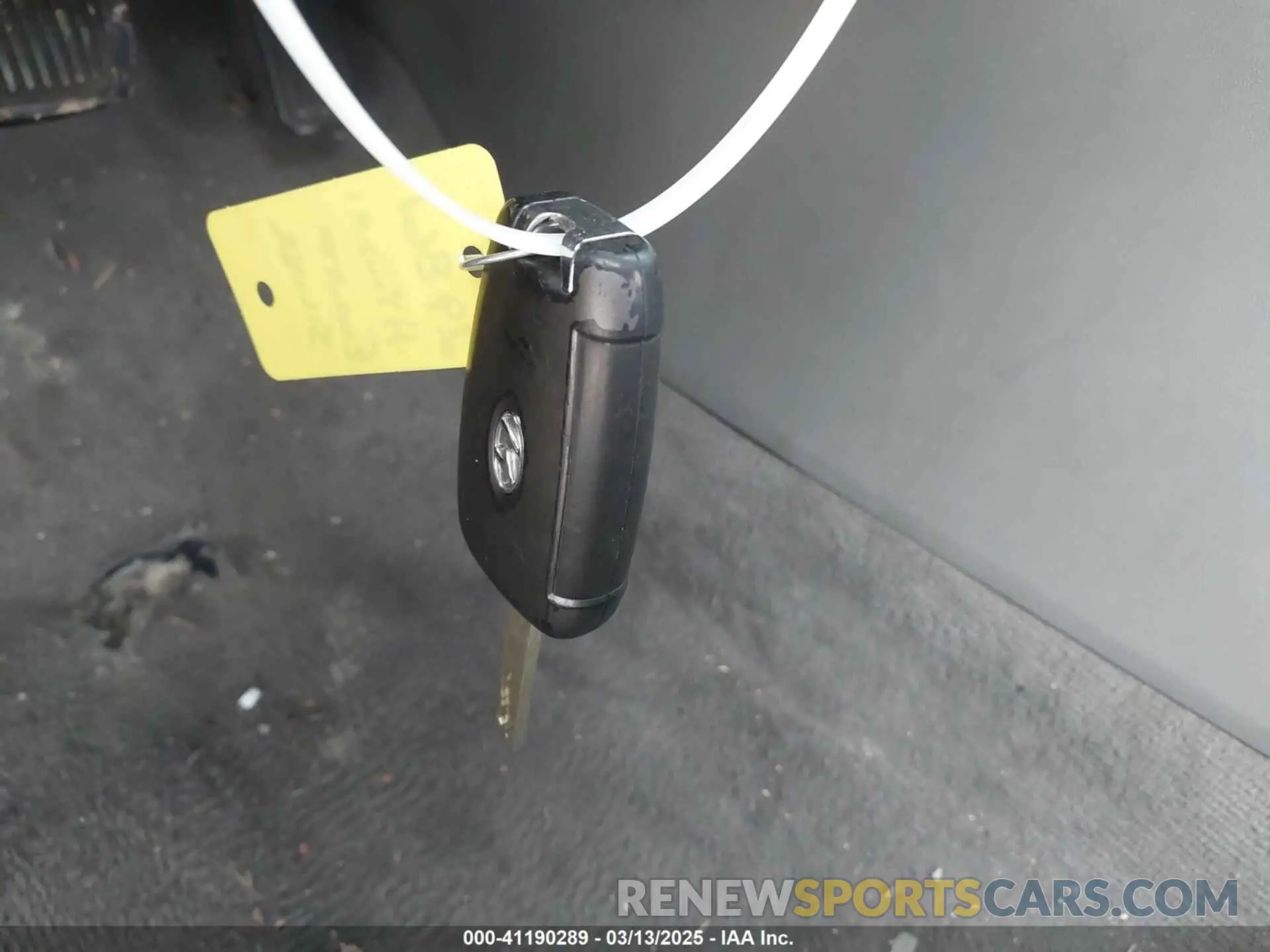 11 Photograph of a damaged car 5NPLL4AG0MH036268 HYUNDAI ELANTRA 2021