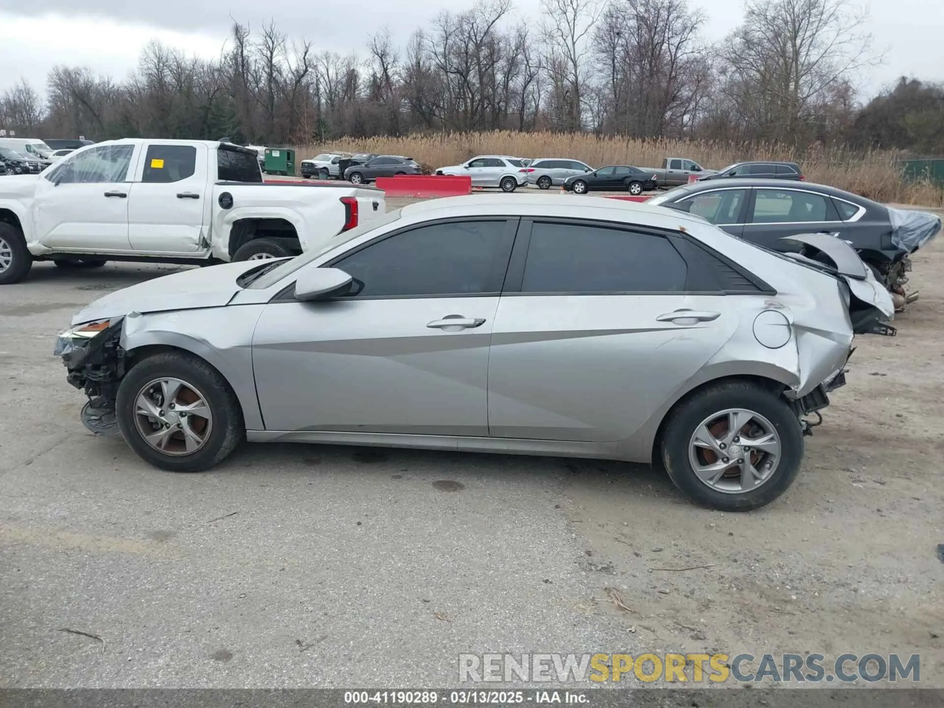 15 Photograph of a damaged car 5NPLL4AG0MH036268 HYUNDAI ELANTRA 2021