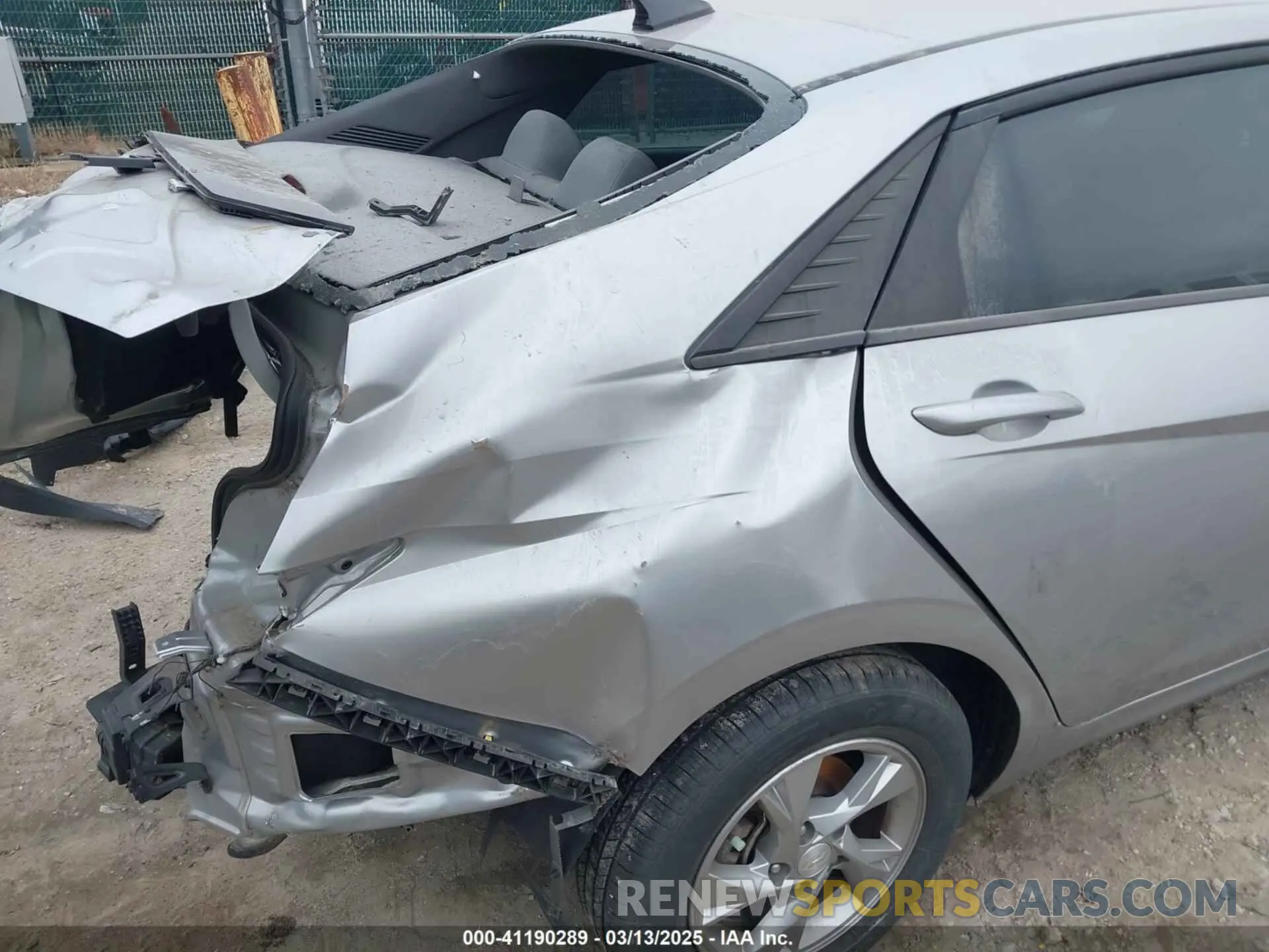 19 Photograph of a damaged car 5NPLL4AG0MH036268 HYUNDAI ELANTRA 2021